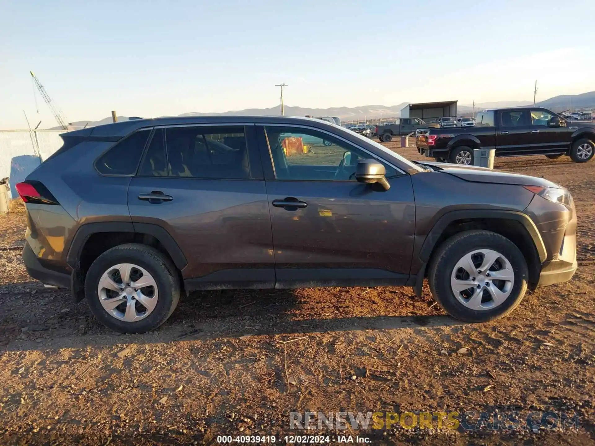 13 Photograph of a damaged car 2T3F1RFV3NC306032 TOYOTA RAV4 2022