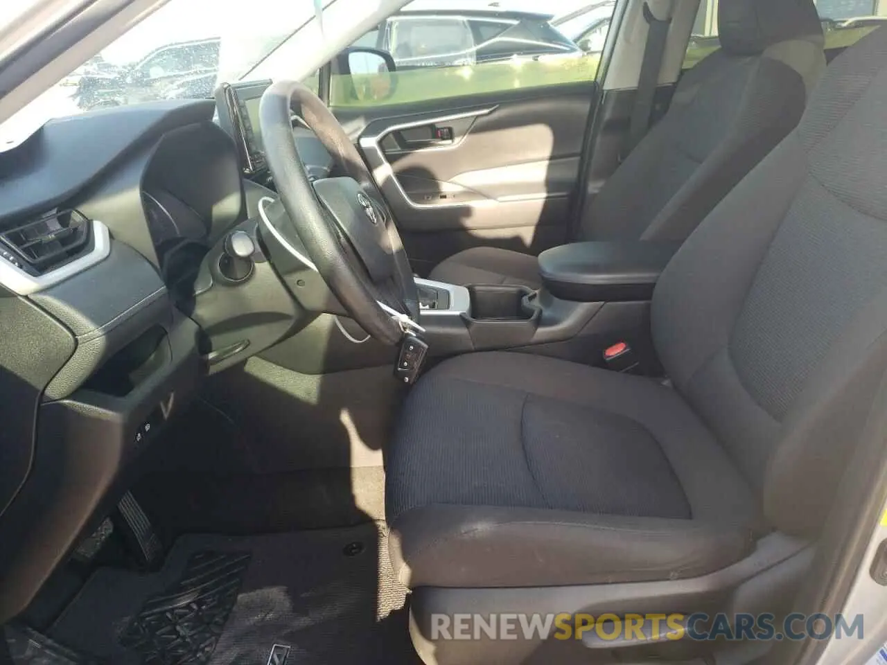 7 Photograph of a damaged car 2T3F1RFV3NW260488 TOYOTA RAV4 2022