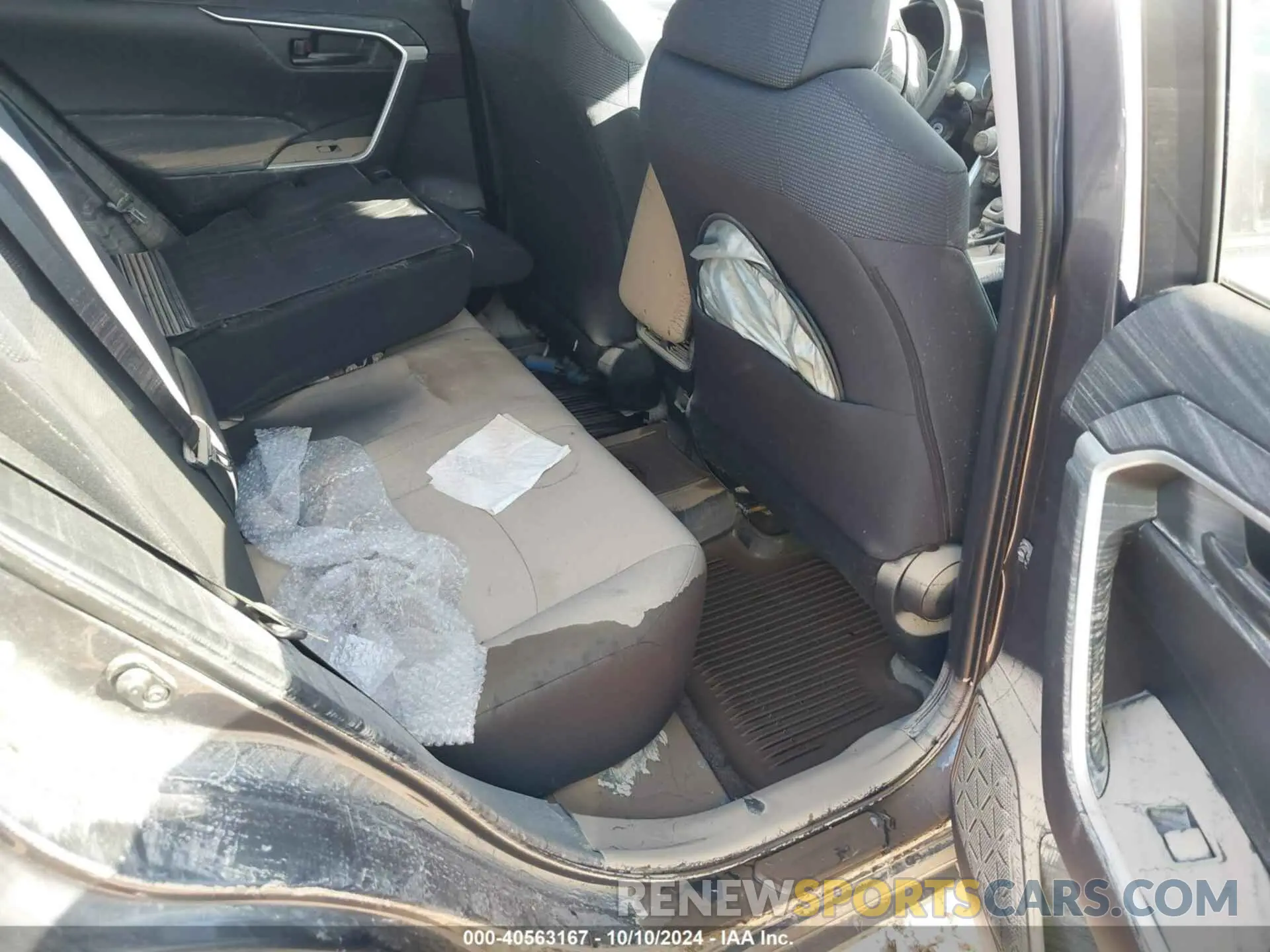 8 Photograph of a damaged car 2T3F1RFV3NW298206 TOYOTA RAV4 2022