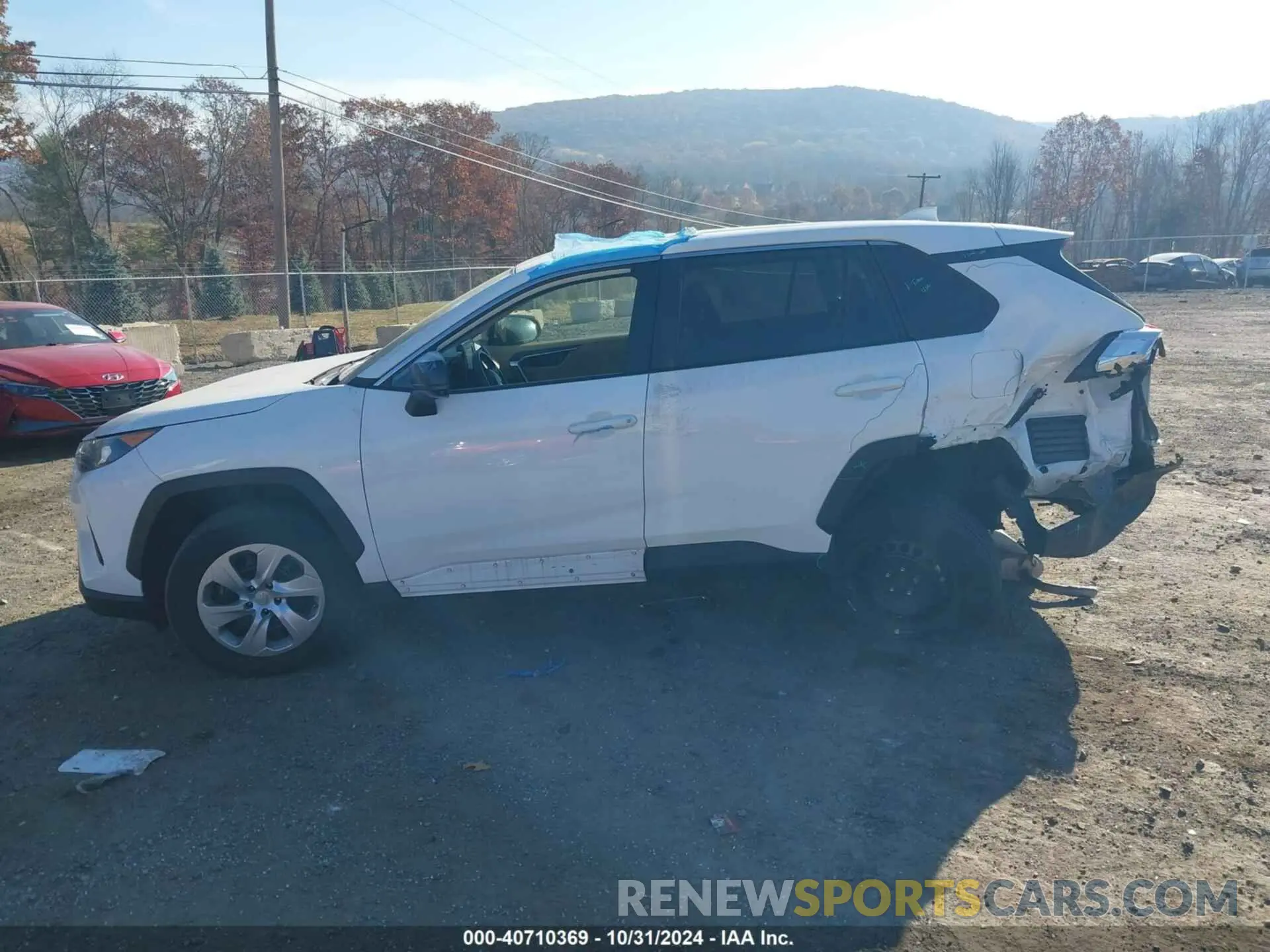 13 Photograph of a damaged car 2T3F1RFV3NW309852 TOYOTA RAV4 2022