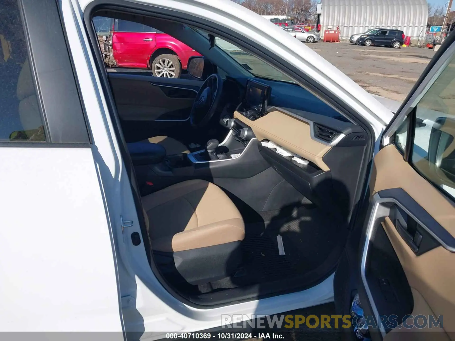 5 Photograph of a damaged car 2T3F1RFV3NW309852 TOYOTA RAV4 2022