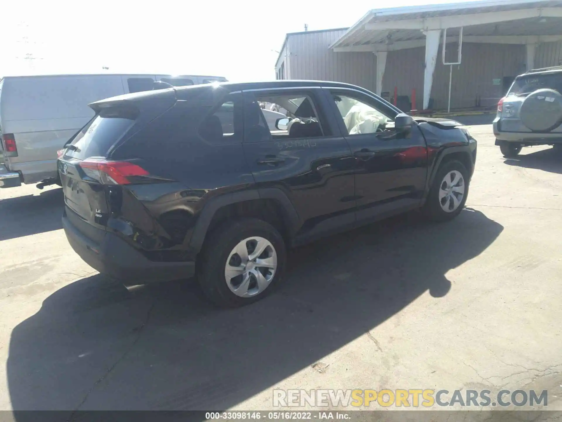 4 Photograph of a damaged car 2T3F1RFV4NC260579 TOYOTA RAV4 2022