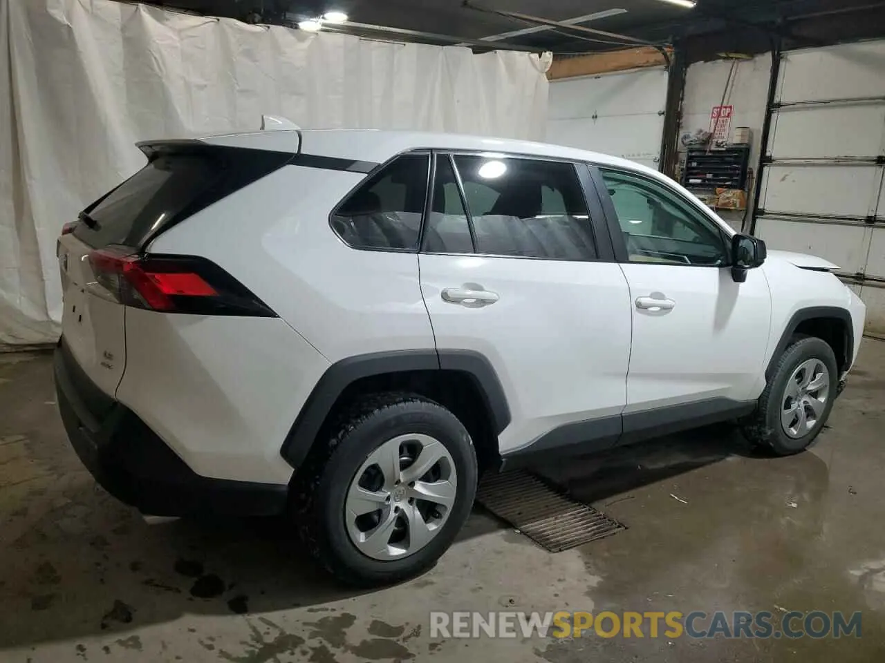 3 Photograph of a damaged car 2T3F1RFV4NC303365 TOYOTA RAV4 2022