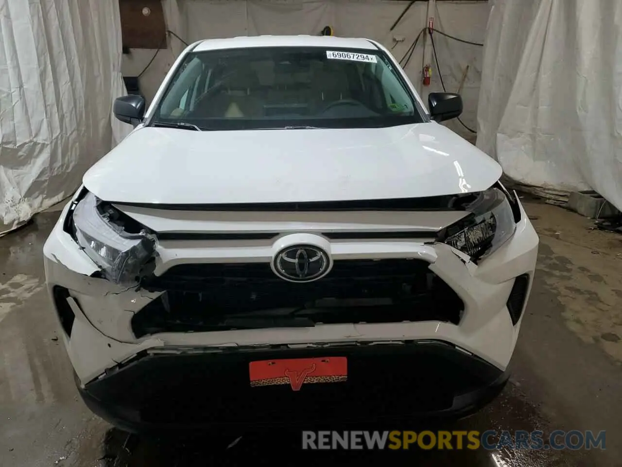 5 Photograph of a damaged car 2T3F1RFV4NC303365 TOYOTA RAV4 2022