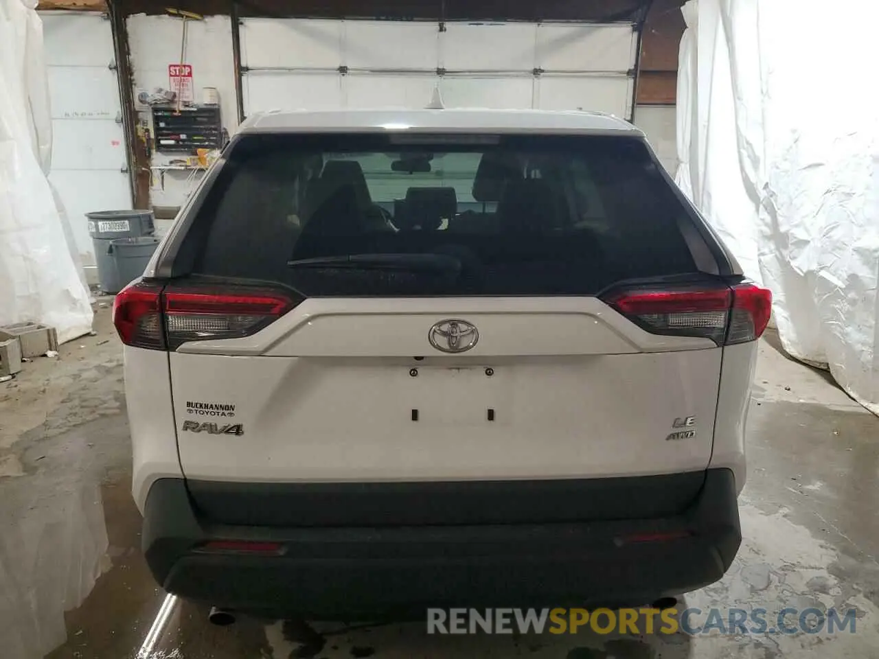 6 Photograph of a damaged car 2T3F1RFV4NC303365 TOYOTA RAV4 2022