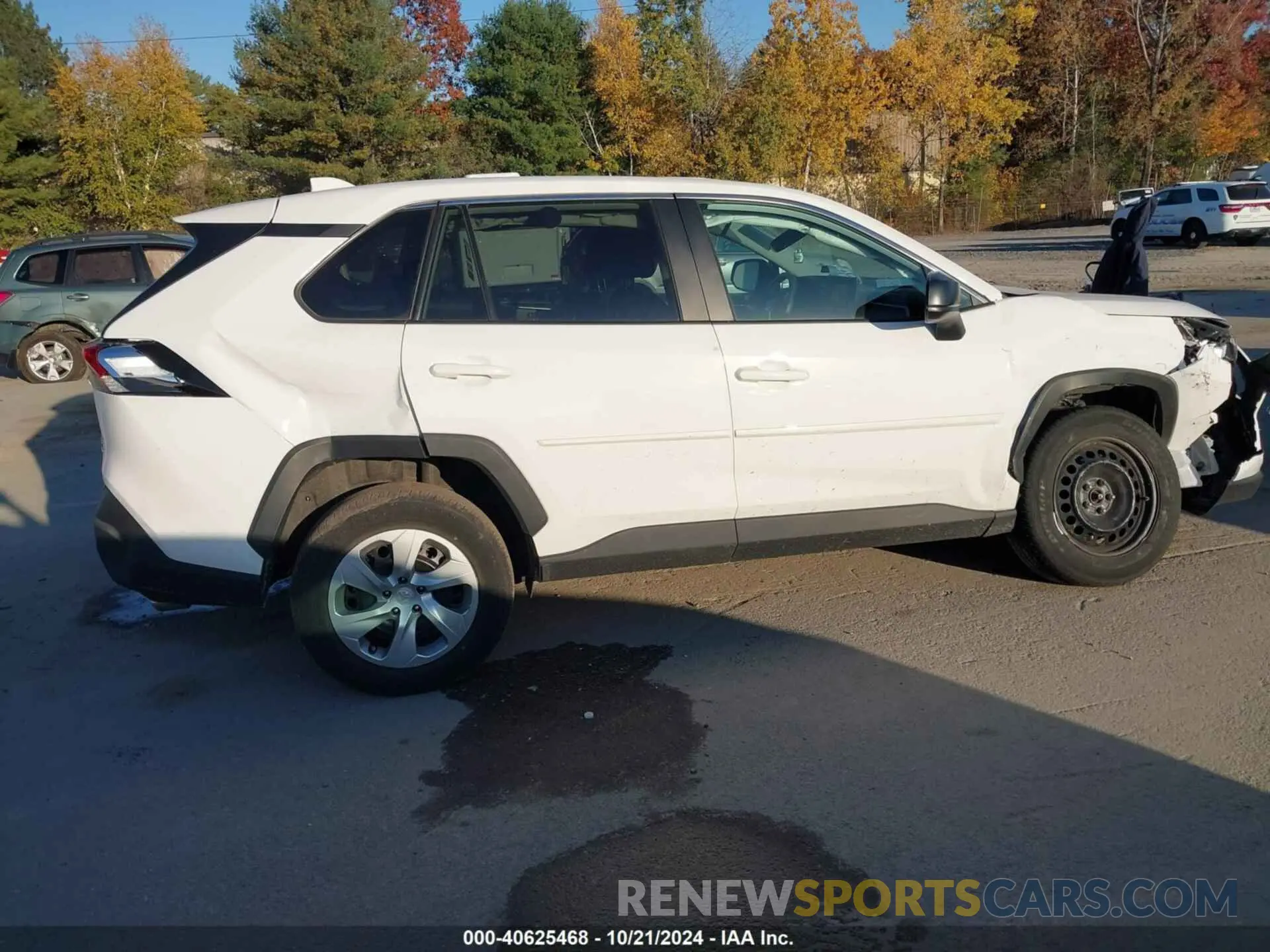 13 Photograph of a damaged car 2T3F1RFV4NC318285 TOYOTA RAV4 2022