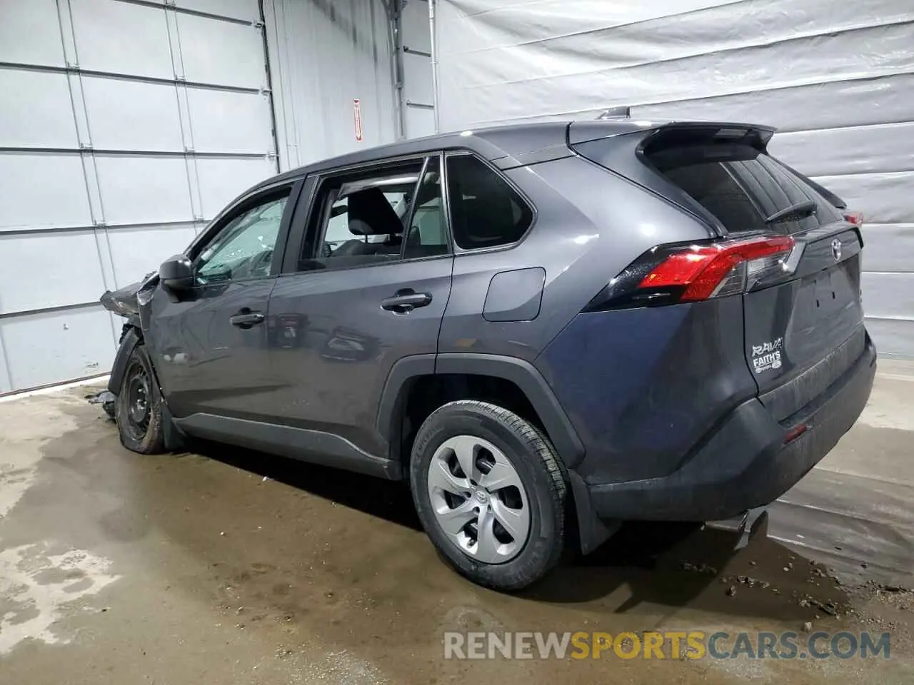 2 Photograph of a damaged car 2T3F1RFV4NW304661 TOYOTA RAV4 2022