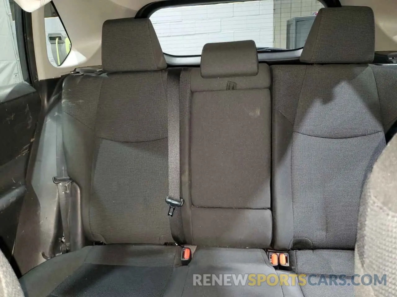 8 Photograph of a damaged car 2T3F1RFV4NW304661 TOYOTA RAV4 2022