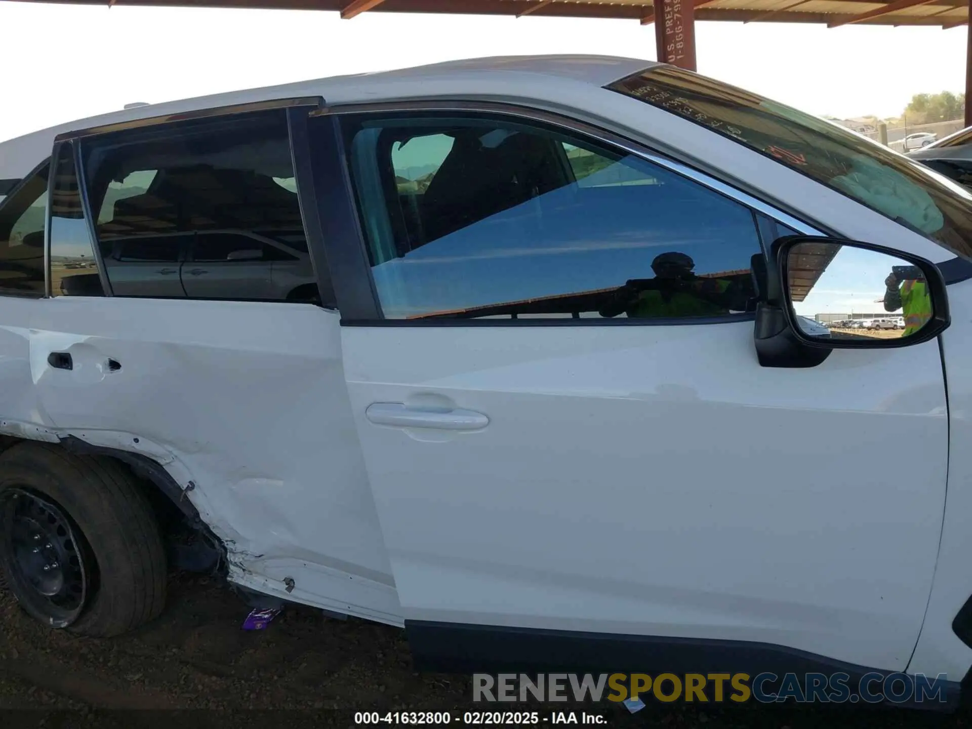 13 Photograph of a damaged car 2T3F1RFV4NW305258 TOYOTA RAV4 2022