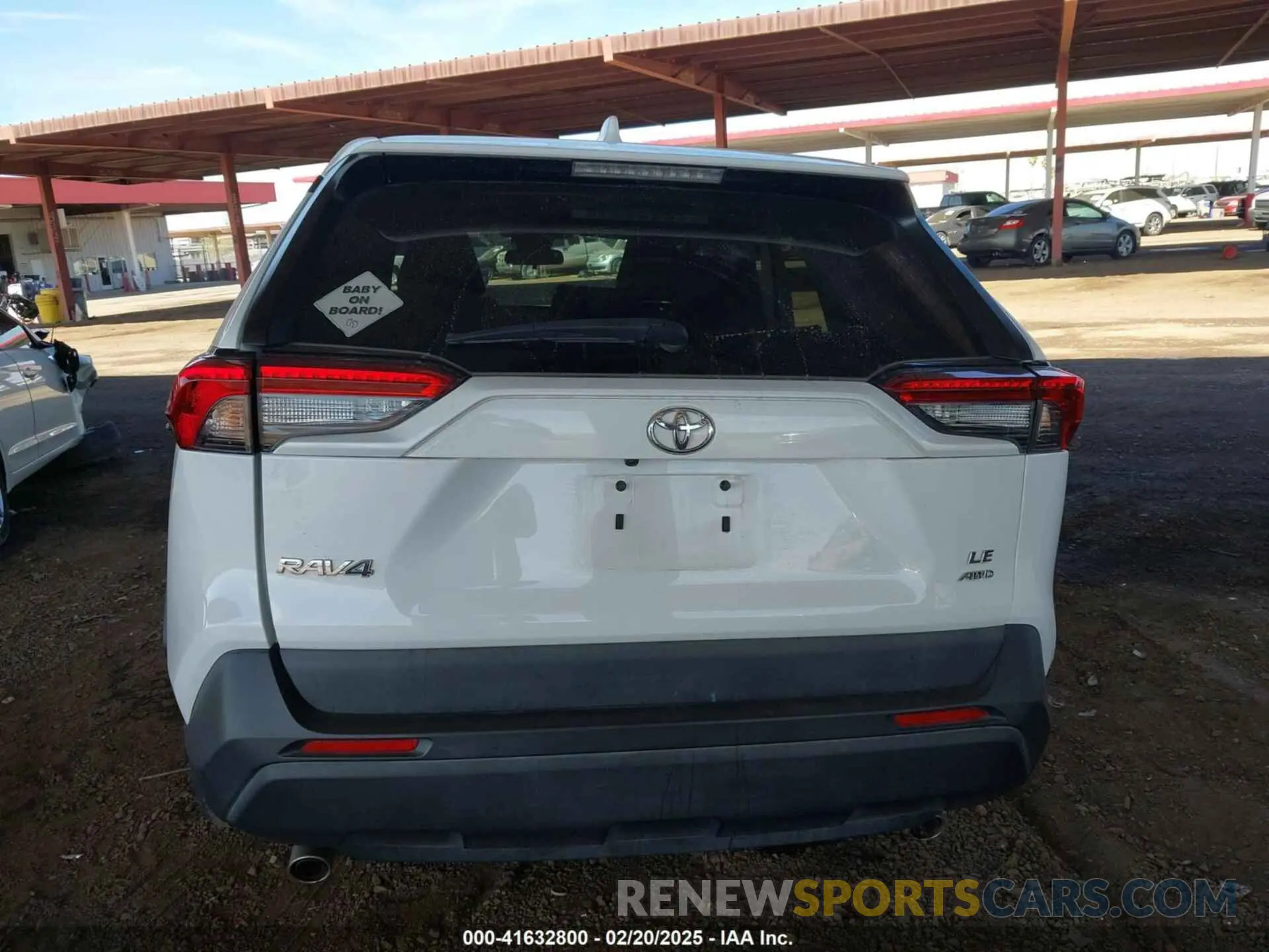 16 Photograph of a damaged car 2T3F1RFV4NW305258 TOYOTA RAV4 2022