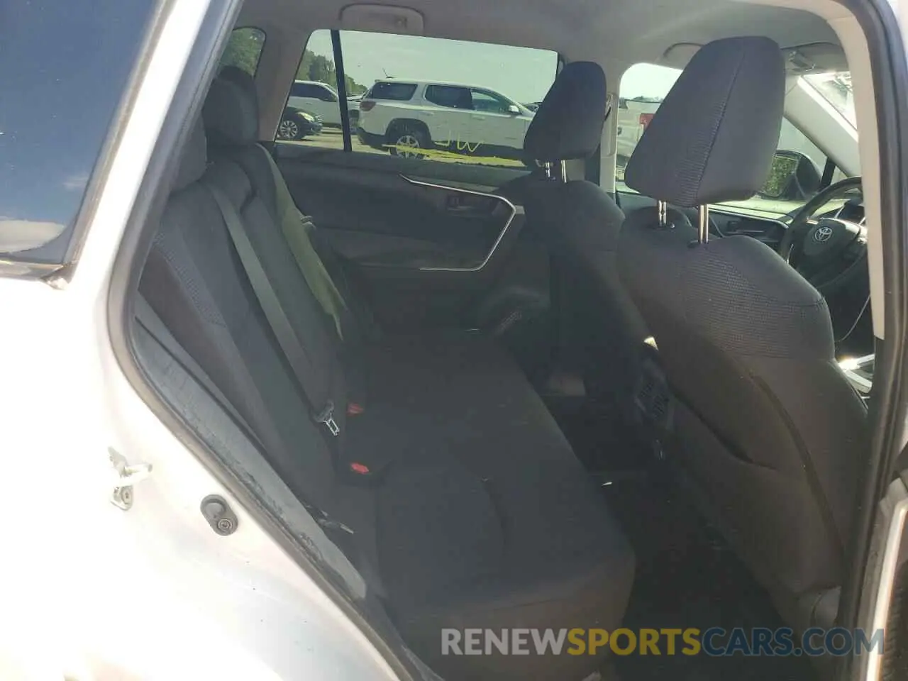 11 Photograph of a damaged car 2T3F1RFV4NW317166 TOYOTA RAV4 2022