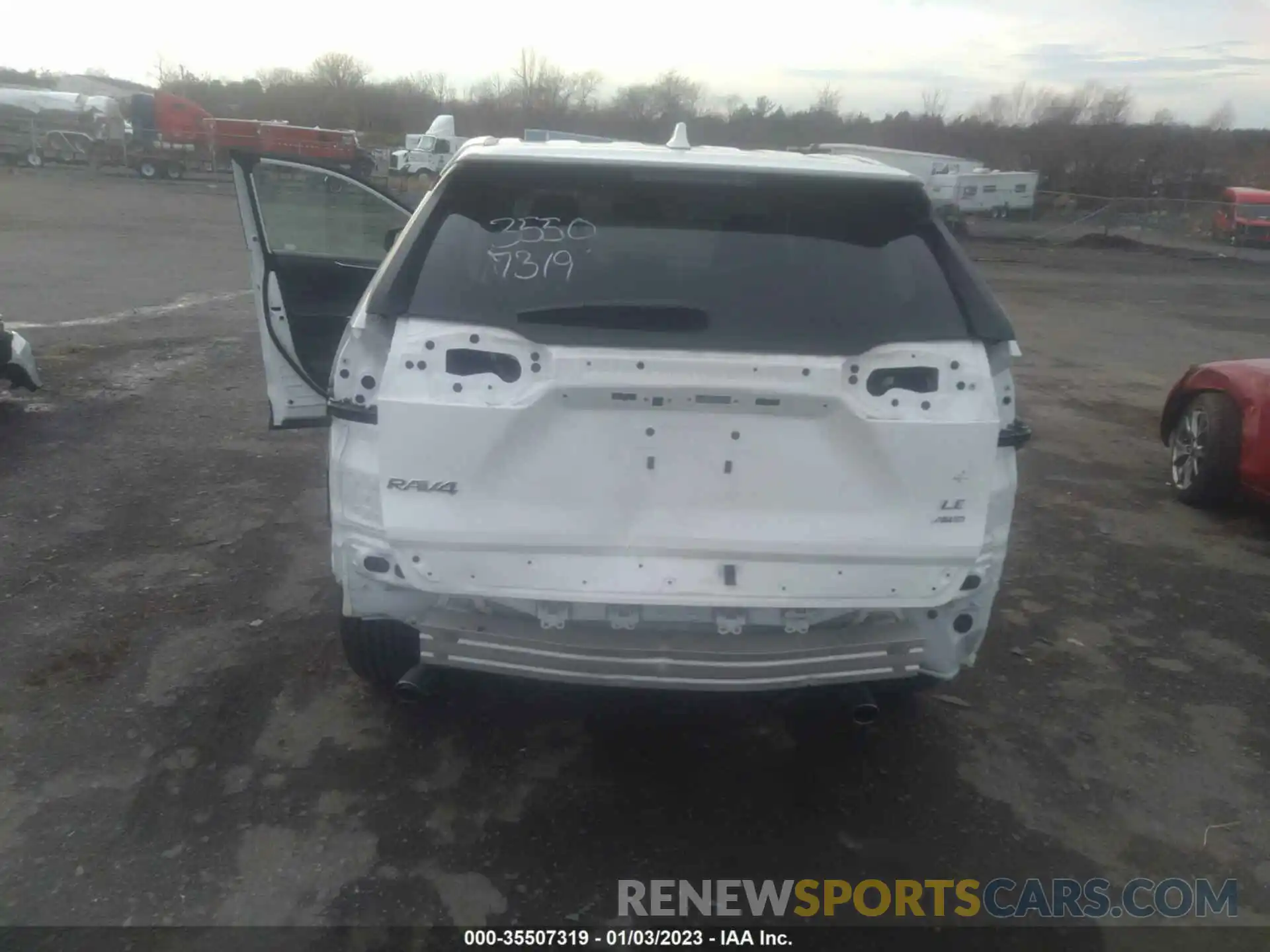 6 Photograph of a damaged car 2T3F1RFV5NC260218 TOYOTA RAV4 2022