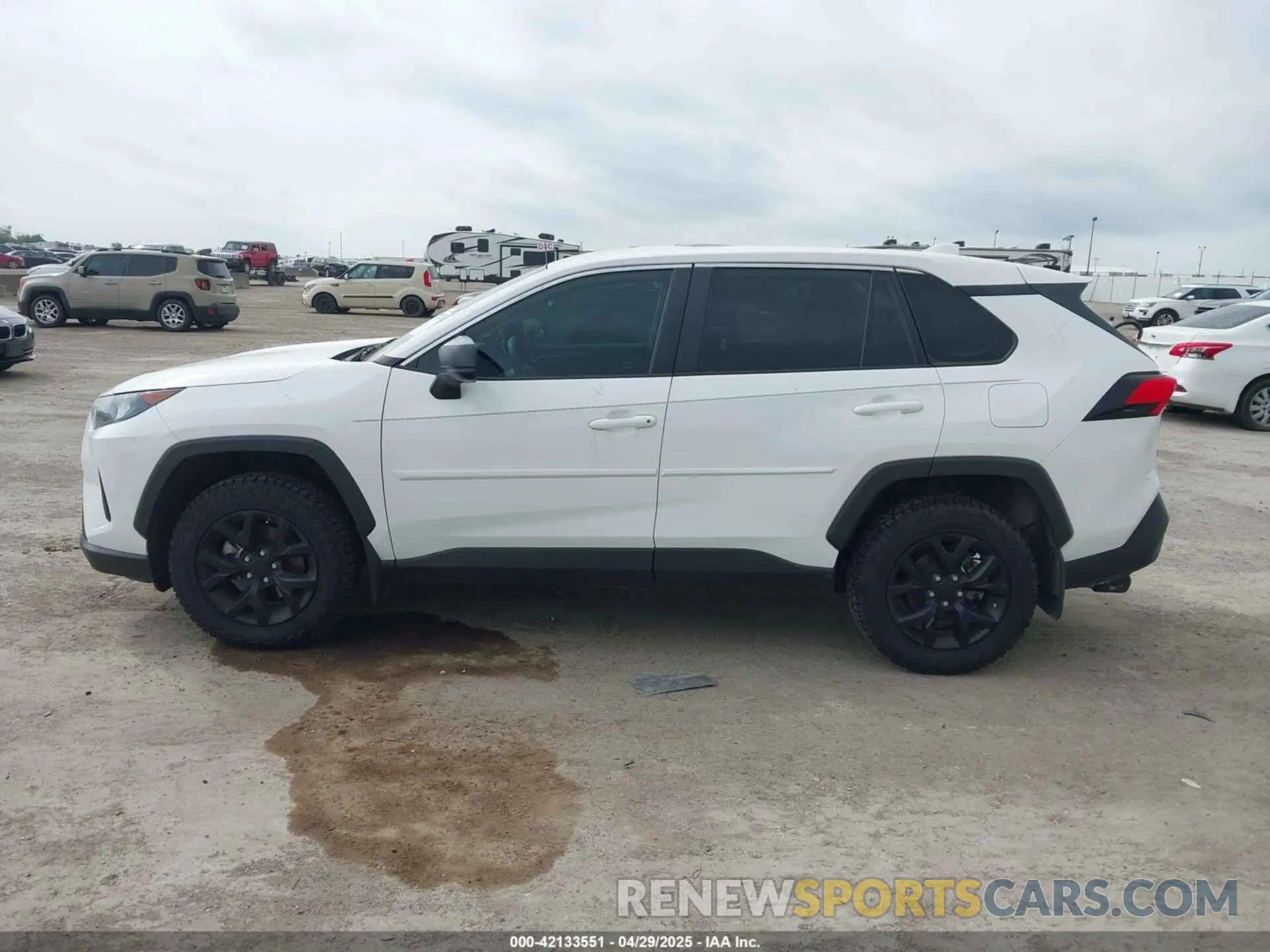 14 Photograph of a damaged car 2T3F1RFV5NC311314 TOYOTA RAV4 2022