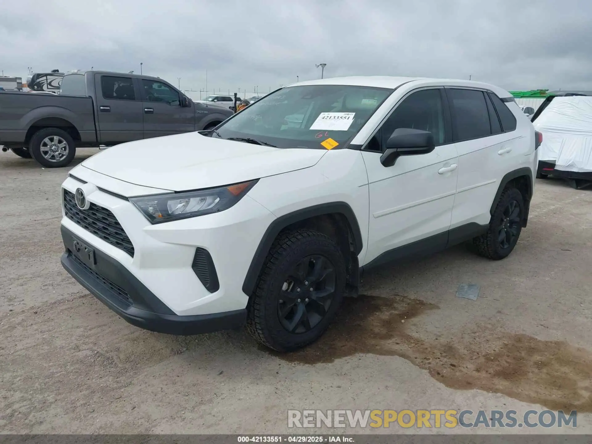2 Photograph of a damaged car 2T3F1RFV5NC311314 TOYOTA RAV4 2022