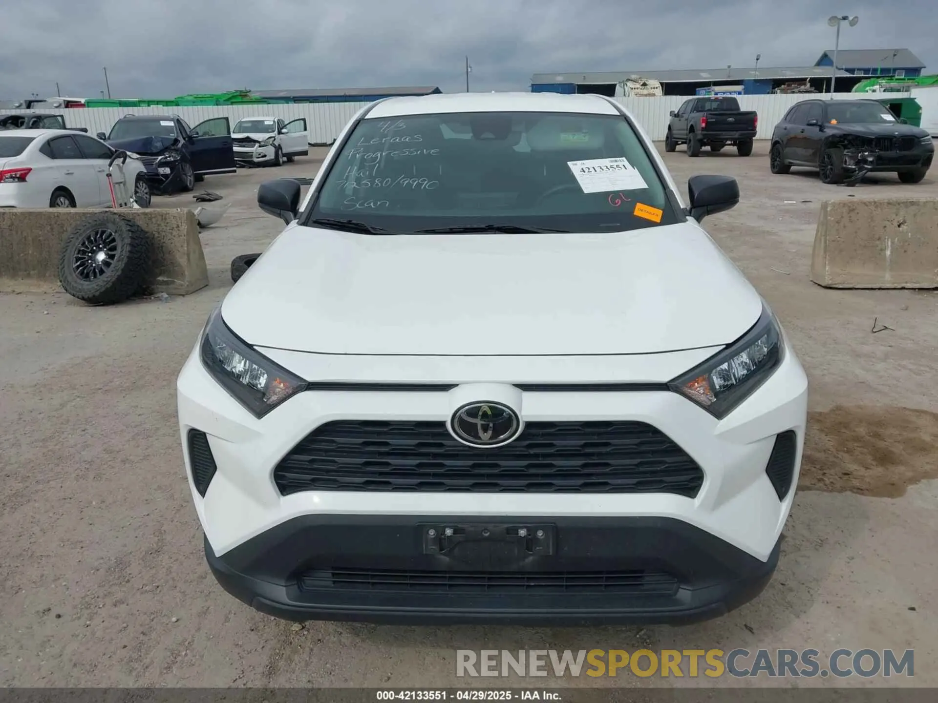 6 Photograph of a damaged car 2T3F1RFV5NC311314 TOYOTA RAV4 2022