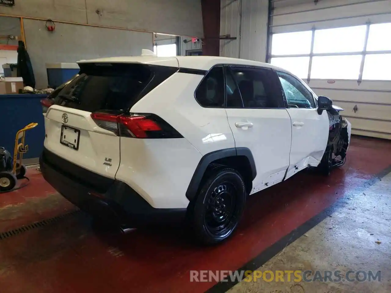 3 Photograph of a damaged car 2T3F1RFV5NW255177 TOYOTA RAV4 2022