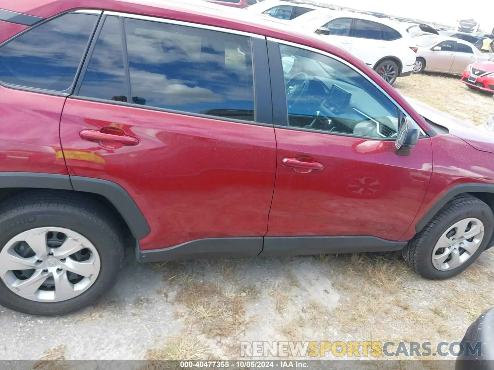 13 Photograph of a damaged car 2T3F1RFV5NW264932 TOYOTA RAV4 2022