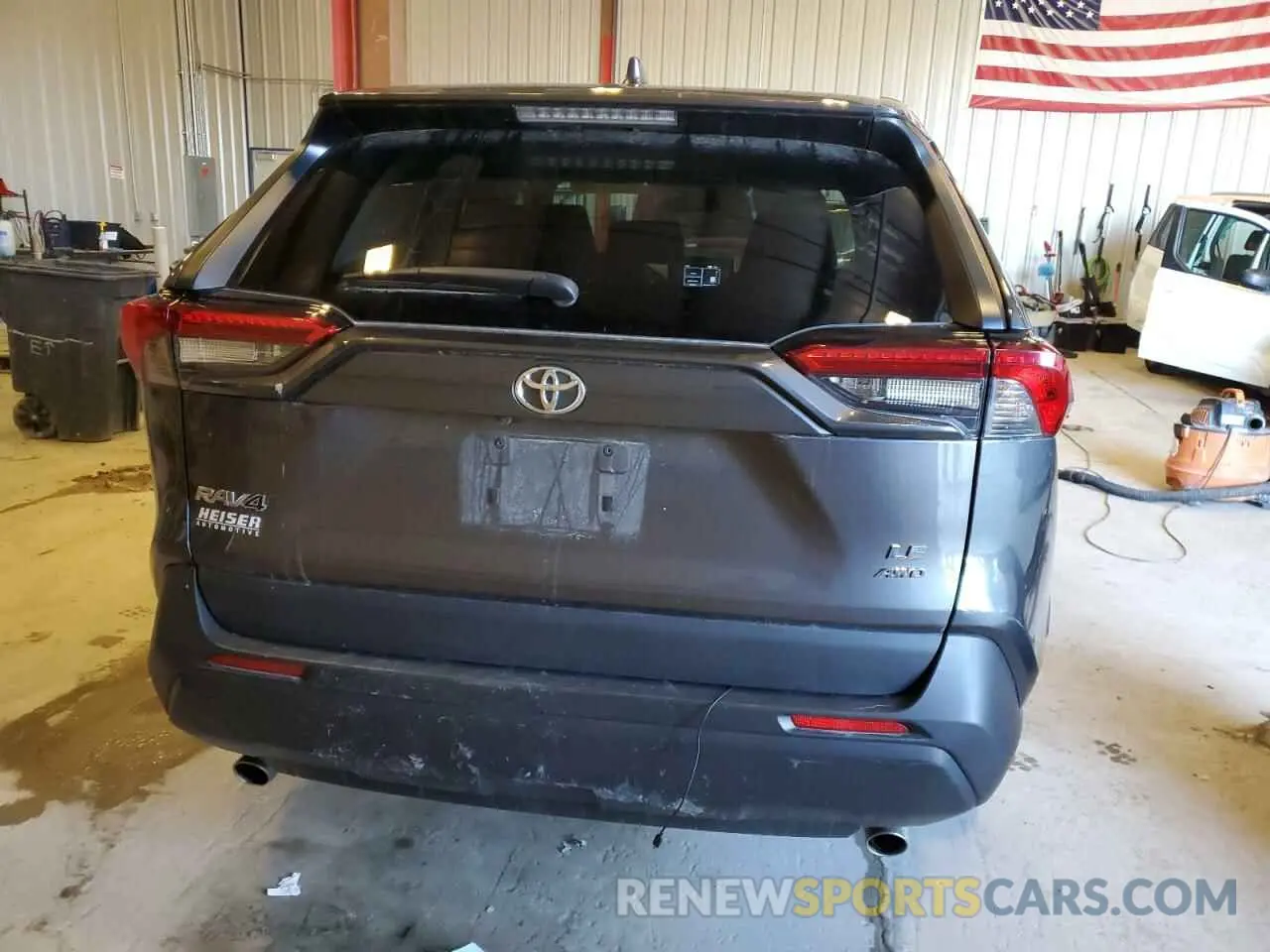 6 Photograph of a damaged car 2T3F1RFV5NW270665 TOYOTA RAV4 2022
