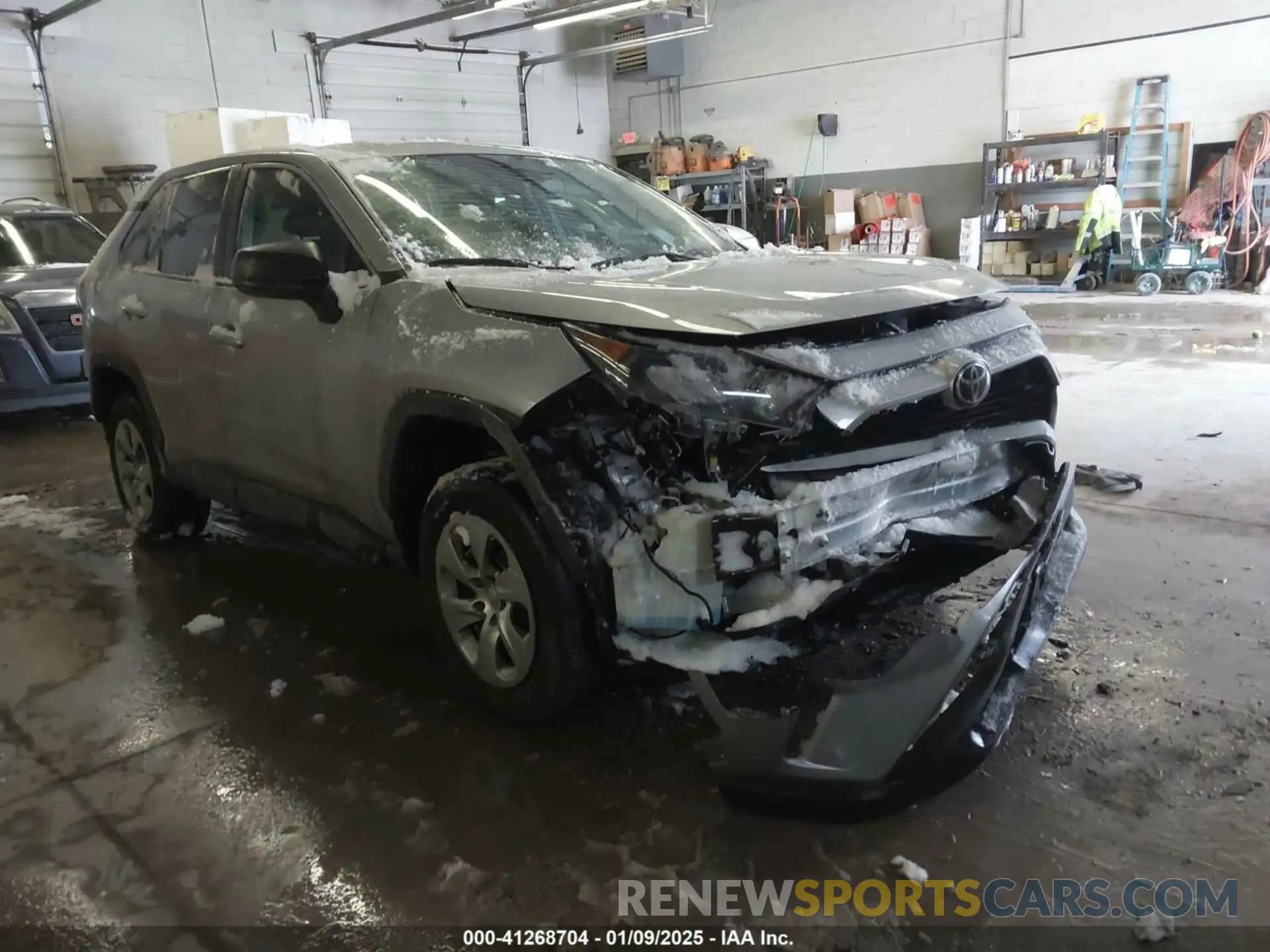 1 Photograph of a damaged car 2T3F1RFV6NW266138 TOYOTA RAV4 2022