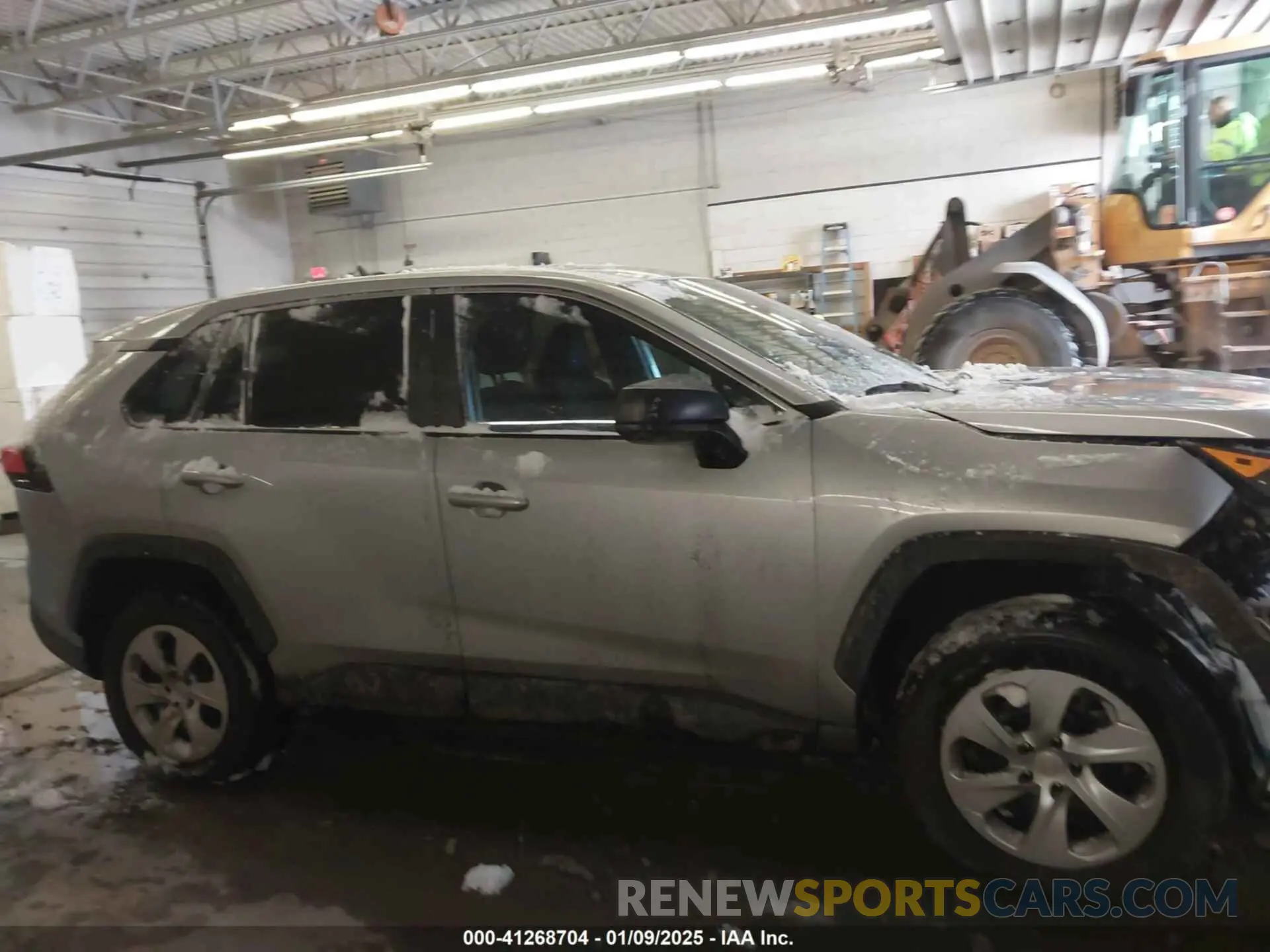 13 Photograph of a damaged car 2T3F1RFV6NW266138 TOYOTA RAV4 2022