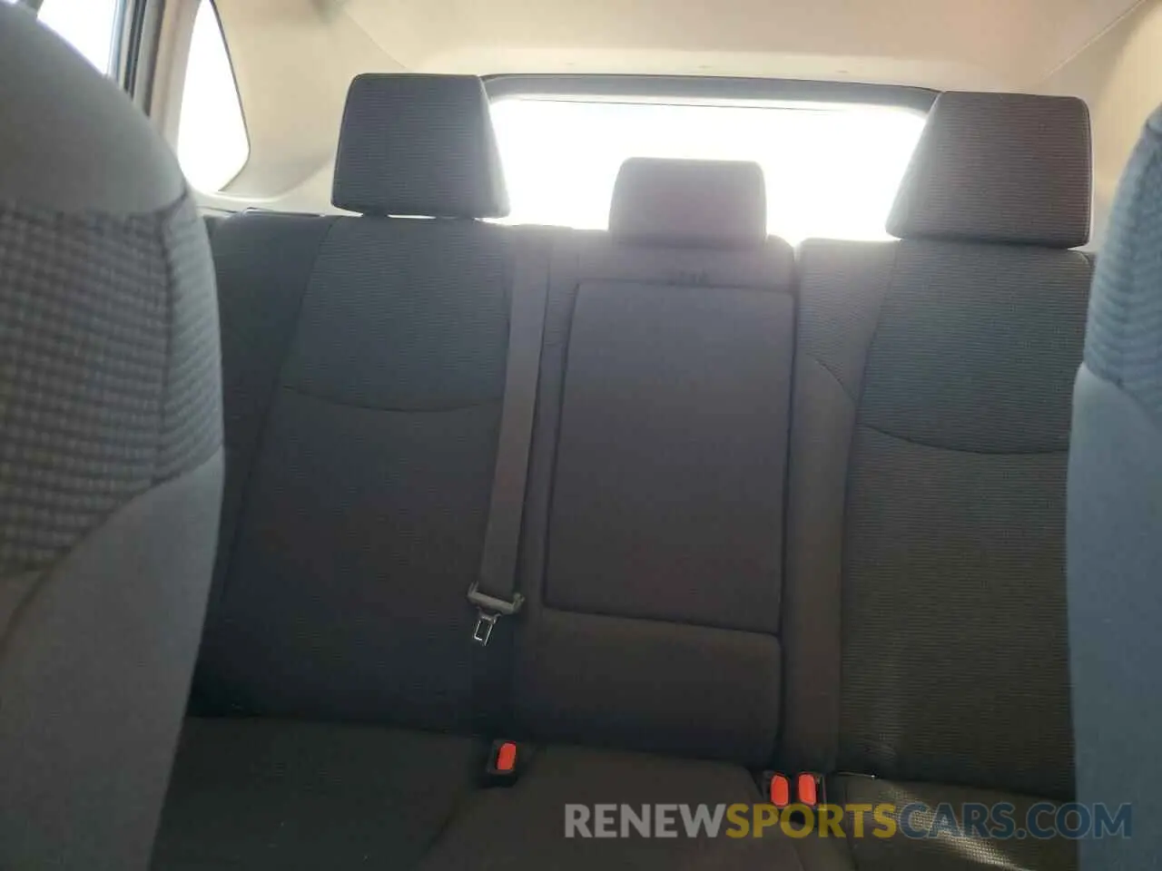 10 Photograph of a damaged car 2T3F1RFV7NC309001 TOYOTA RAV4 2022