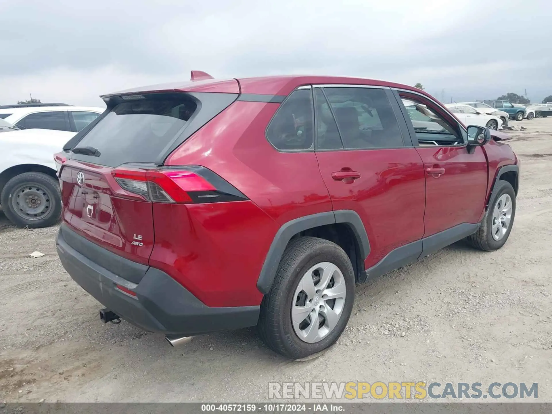 4 Photograph of a damaged car 2T3F1RFV7NW293557 TOYOTA RAV4 2022