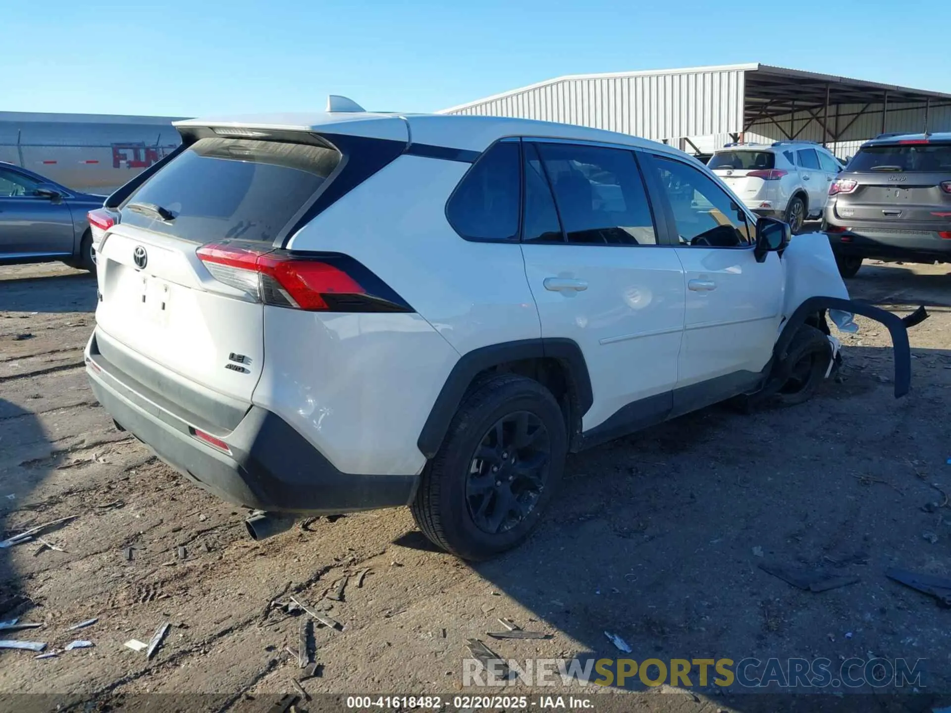 4 Photograph of a damaged car 2T3F1RFV8NC277806 TOYOTA RAV4 2022