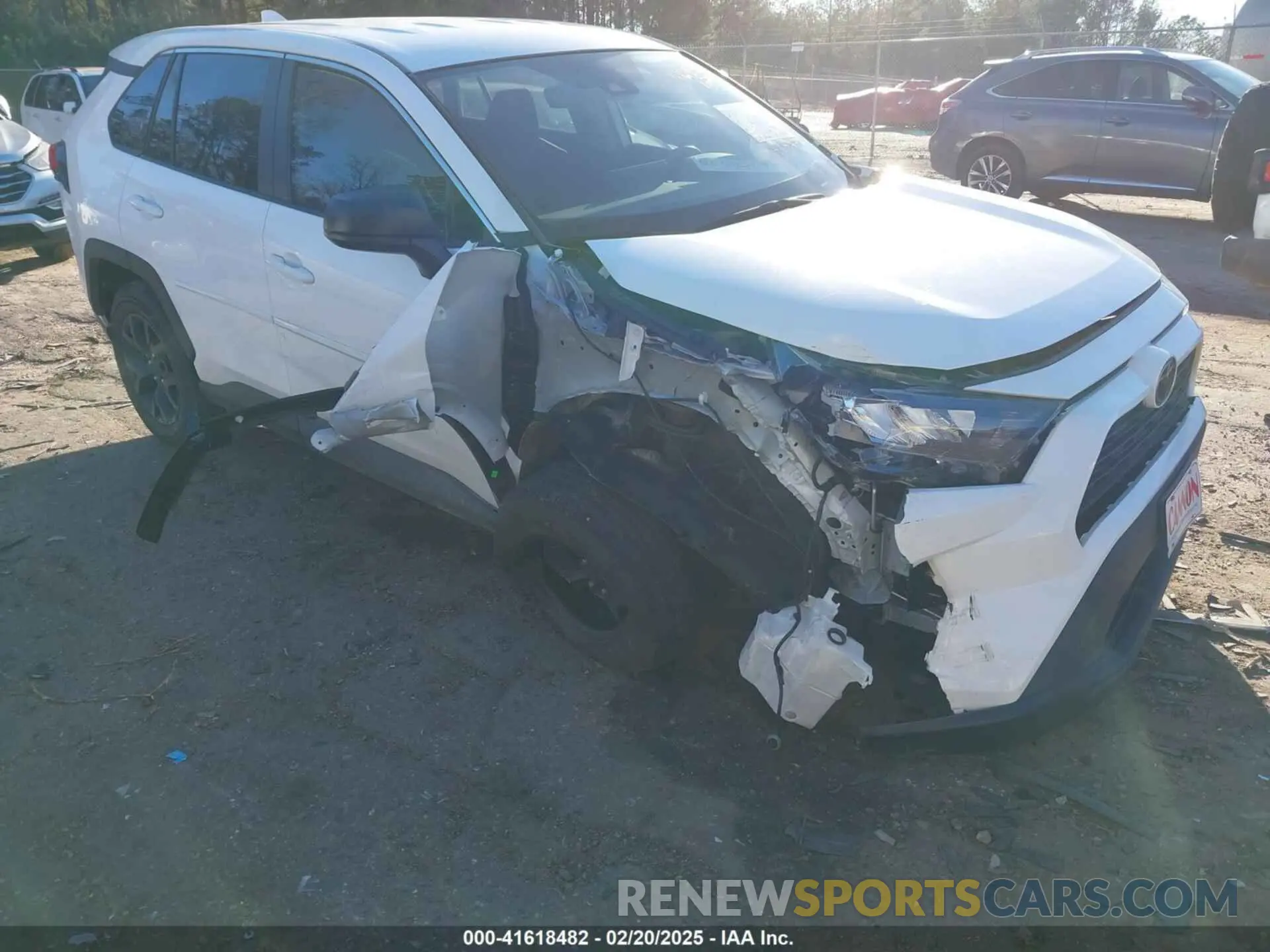 6 Photograph of a damaged car 2T3F1RFV8NC277806 TOYOTA RAV4 2022
