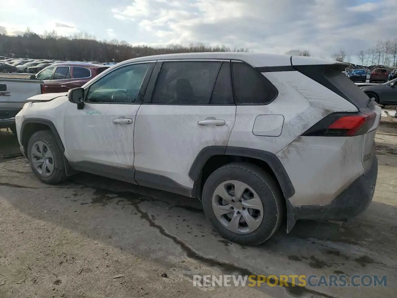 2 Photograph of a damaged car 2T3F1RFV8NC299689 TOYOTA RAV4 2022