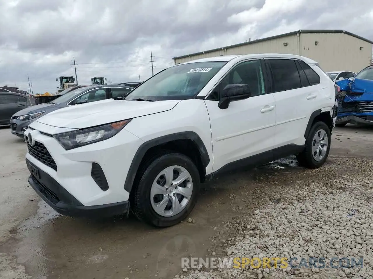 1 Photograph of a damaged car 2T3F1RFV8NW319082 TOYOTA RAV4 2022