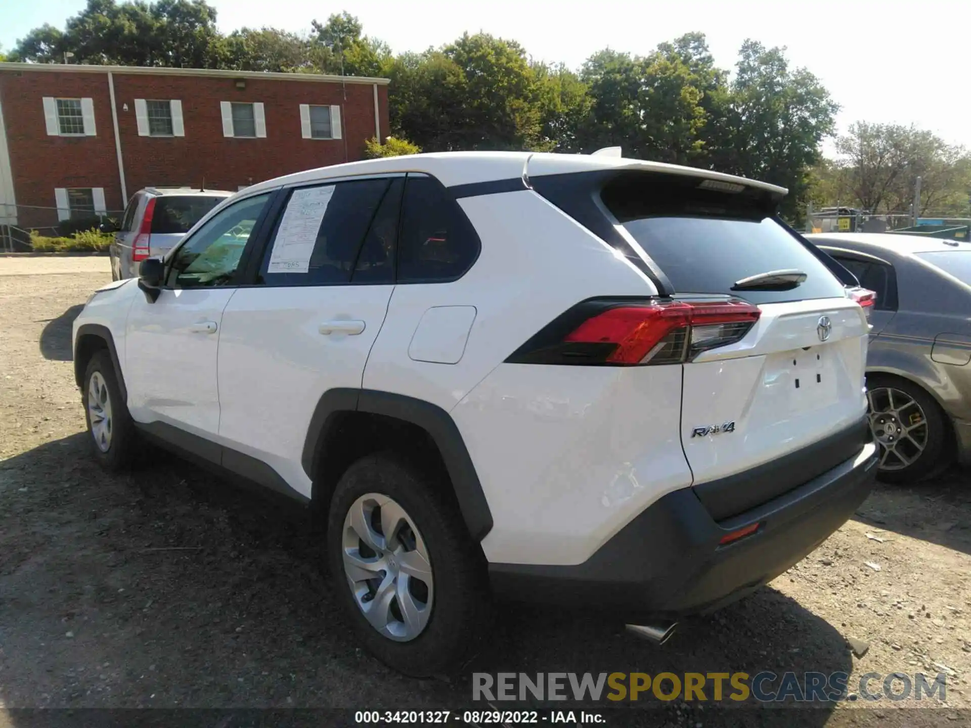 3 Photograph of a damaged car 2T3F1RFV9NC271805 TOYOTA RAV4 2022