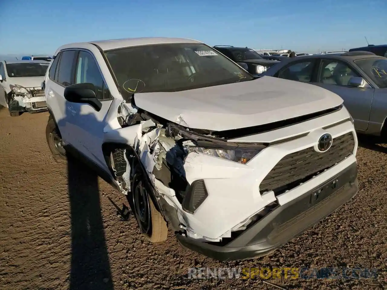 1 Photograph of a damaged car 2T3F1RFV9NW293401 TOYOTA RAV4 2022