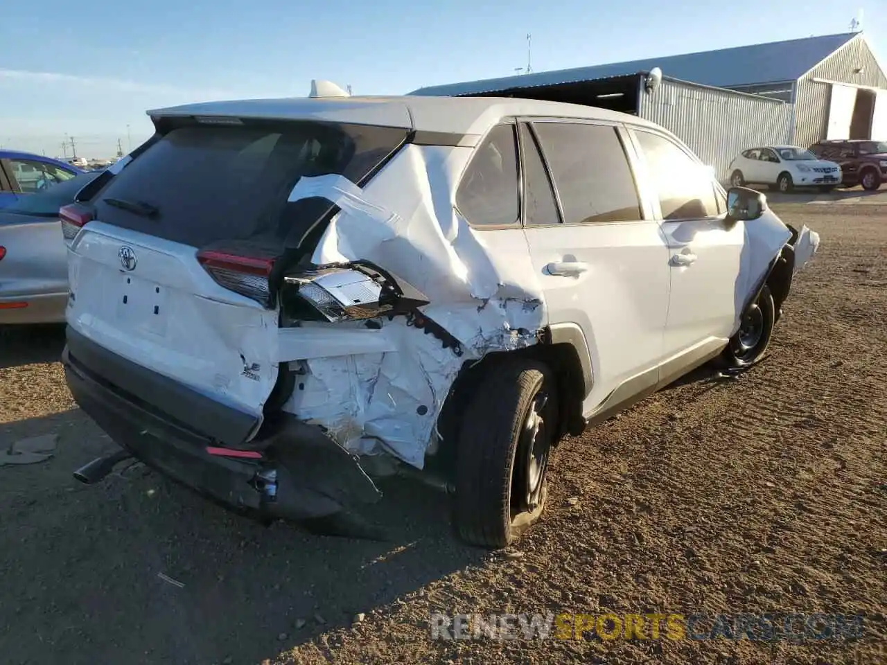 4 Photograph of a damaged car 2T3F1RFV9NW293401 TOYOTA RAV4 2022