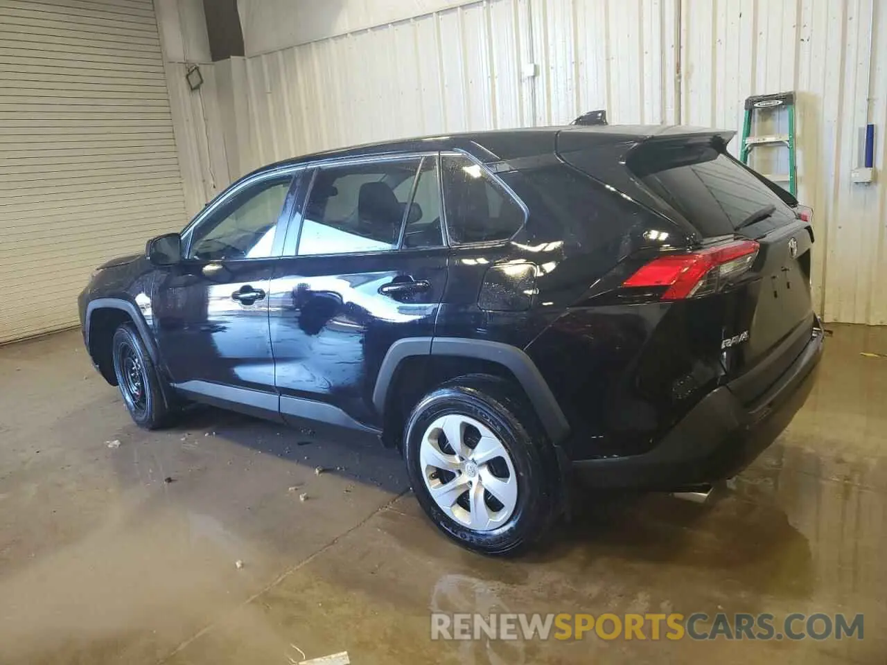 2 Photograph of a damaged car 2T3F1RFV9NW301142 TOYOTA RAV4 2022