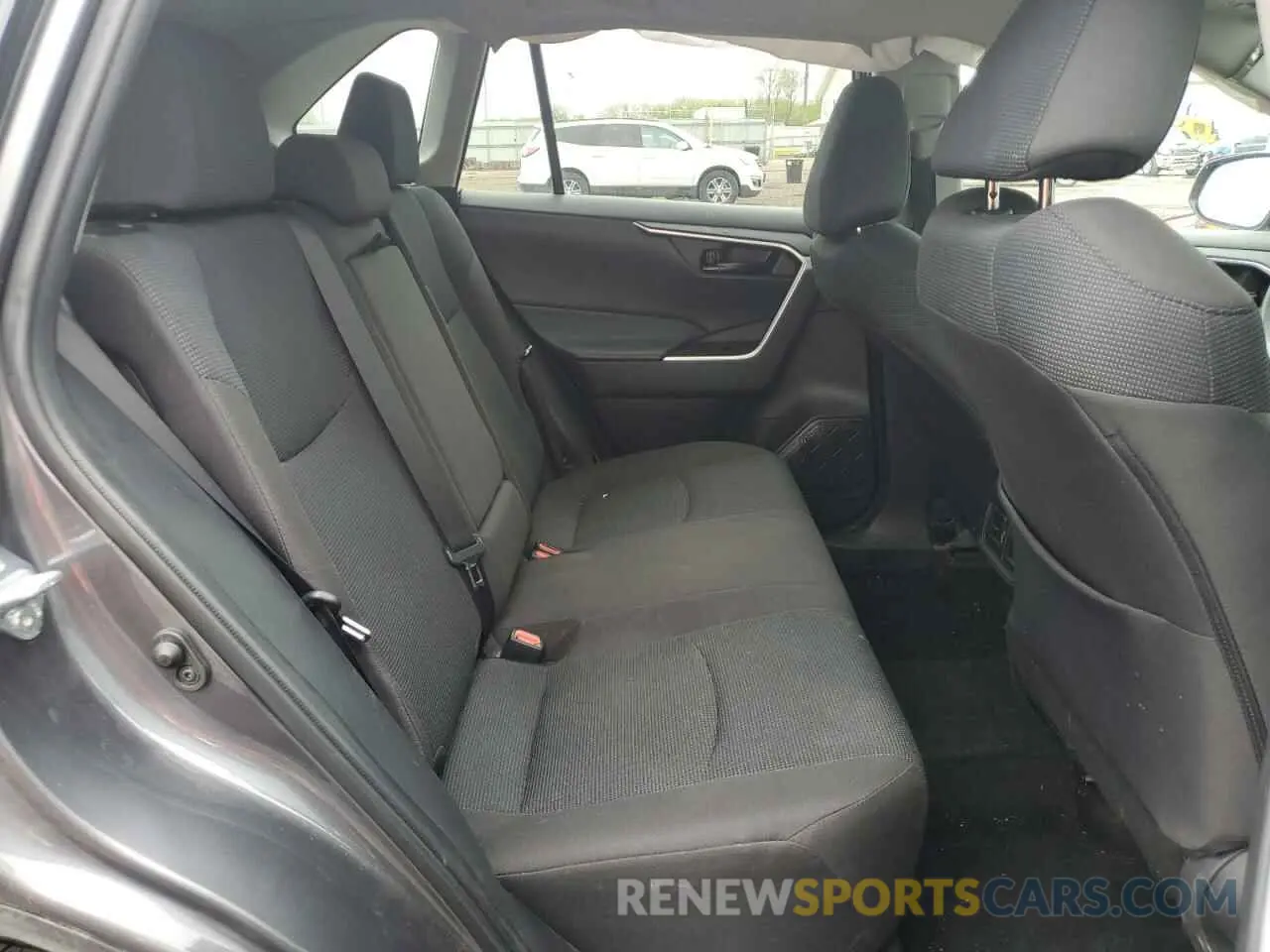 11 Photograph of a damaged car 2T3F1RFVXNW305409 TOYOTA RAV4 2022