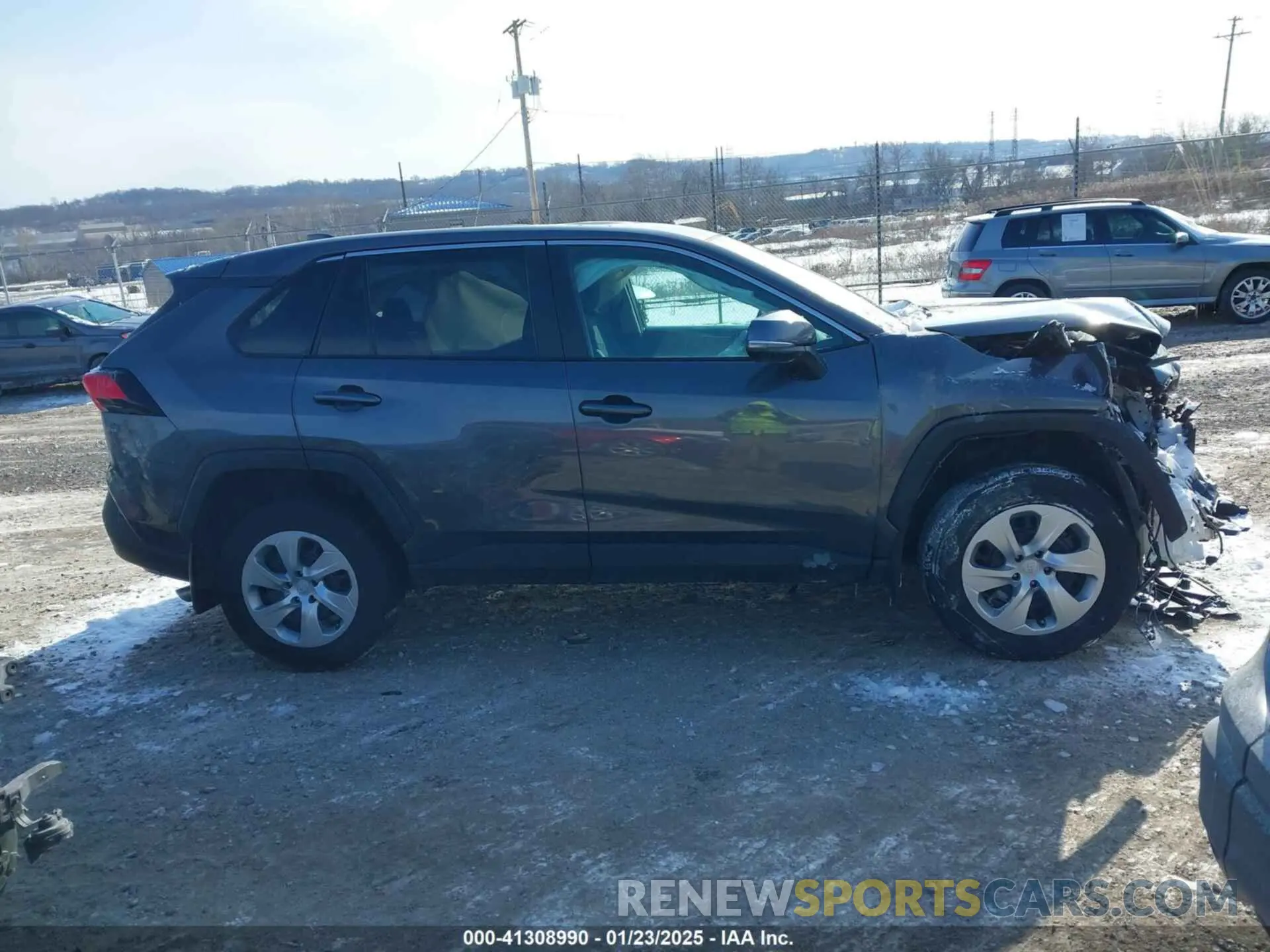 13 Photograph of a damaged car 2T3G1RFV0NW313846 TOYOTA RAV4 2022