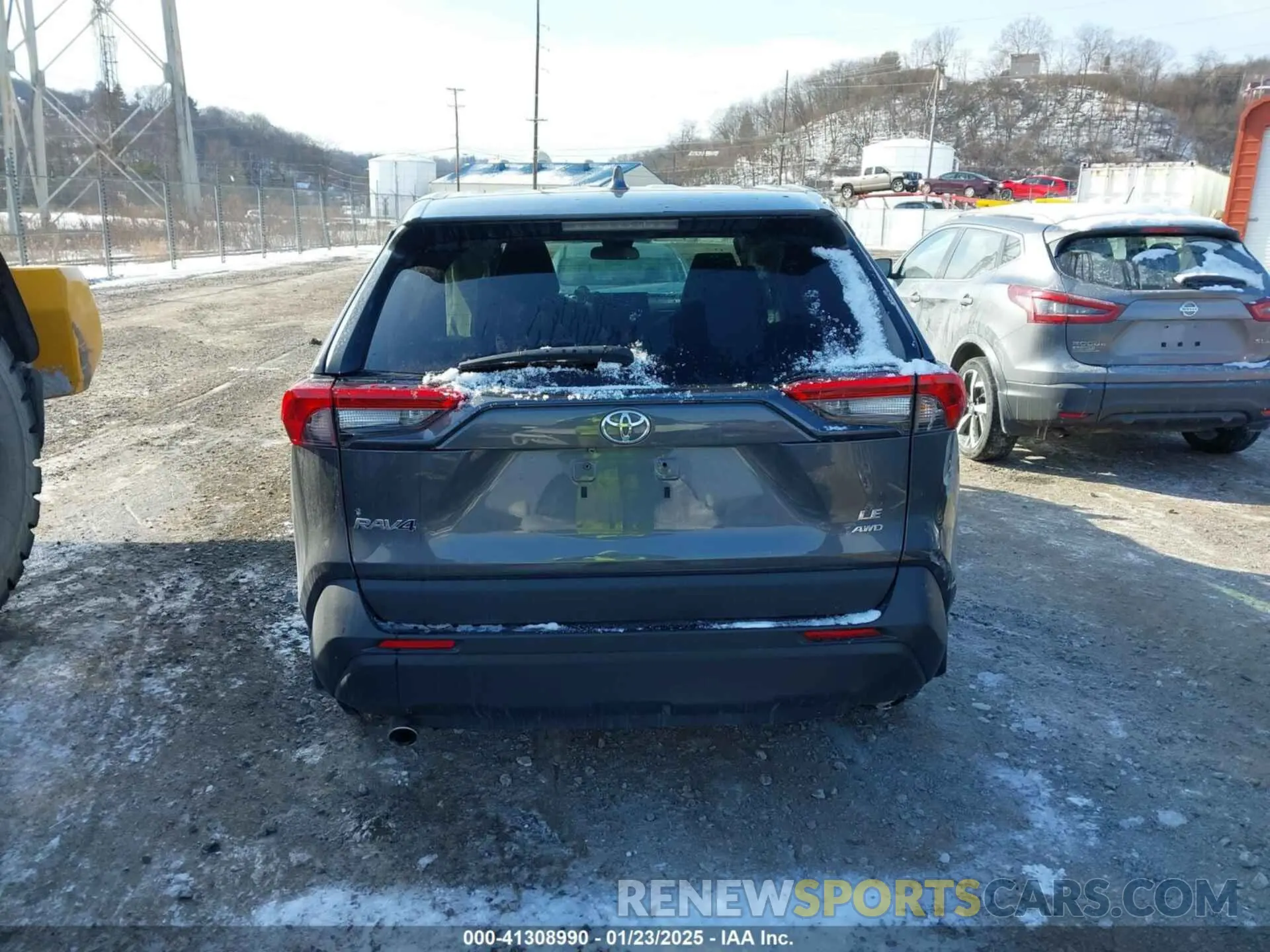 16 Photograph of a damaged car 2T3G1RFV0NW313846 TOYOTA RAV4 2022