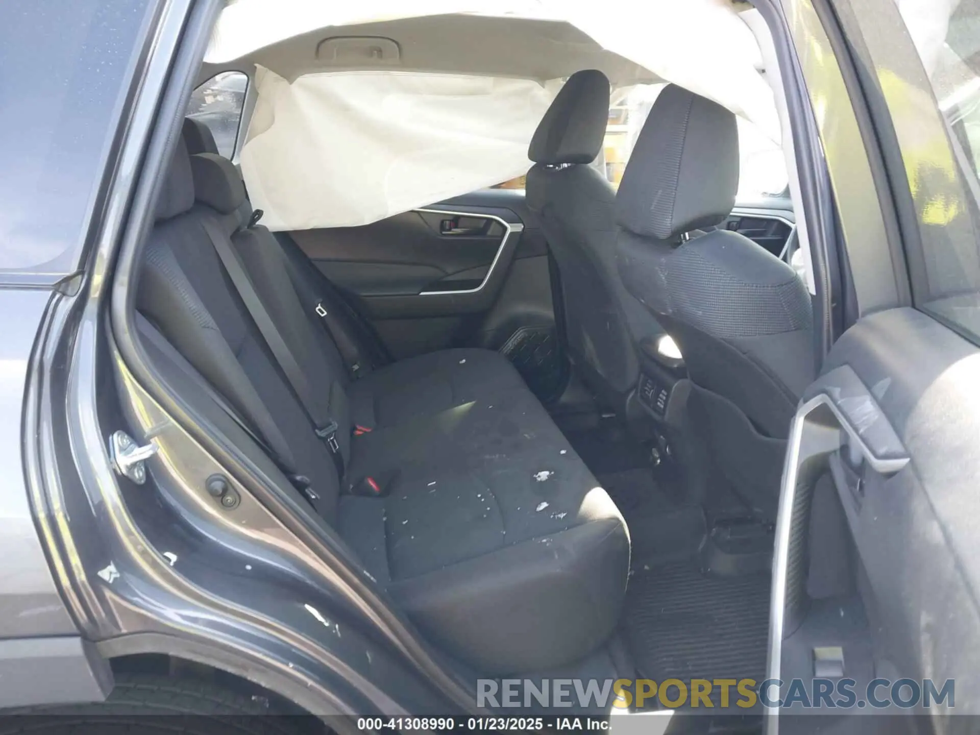 8 Photograph of a damaged car 2T3G1RFV0NW313846 TOYOTA RAV4 2022