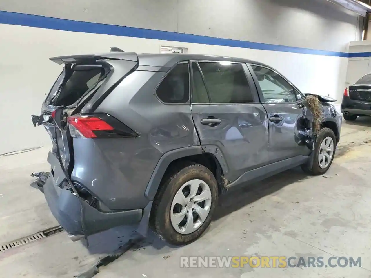 3 Photograph of a damaged car 2T3G1RFV1NC262066 TOYOTA RAV4 2022