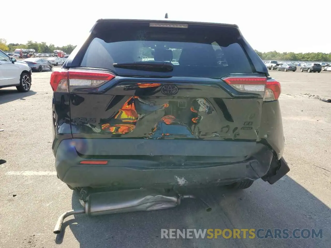 6 Photograph of a damaged car 2T3G1RFV1NC300279 TOYOTA RAV4 2022
