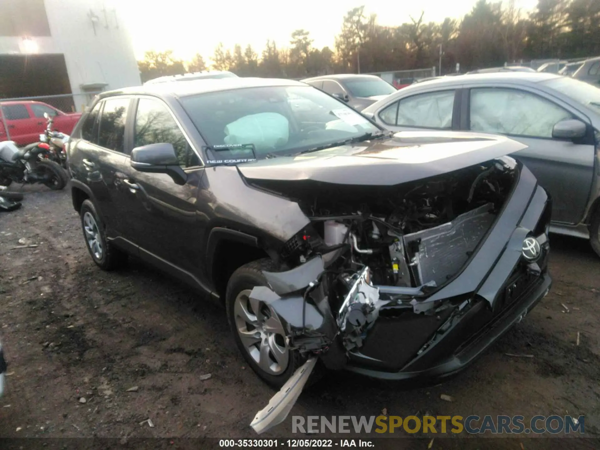 1 Photograph of a damaged car 2T3G1RFV1NC307801 TOYOTA RAV4 2022