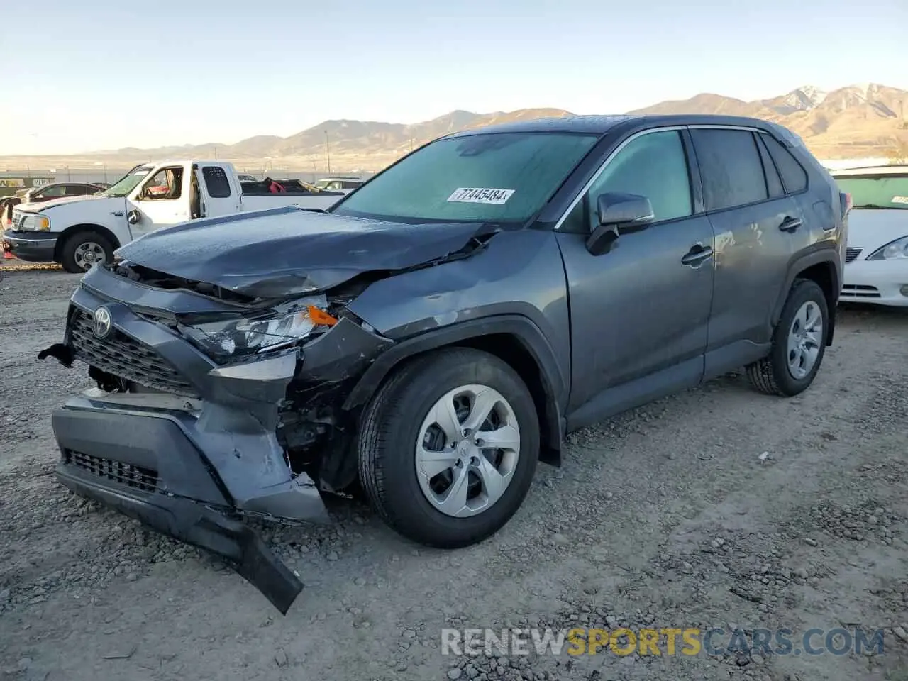 1 Photograph of a damaged car 2T3G1RFV2NC266742 TOYOTA RAV4 2022
