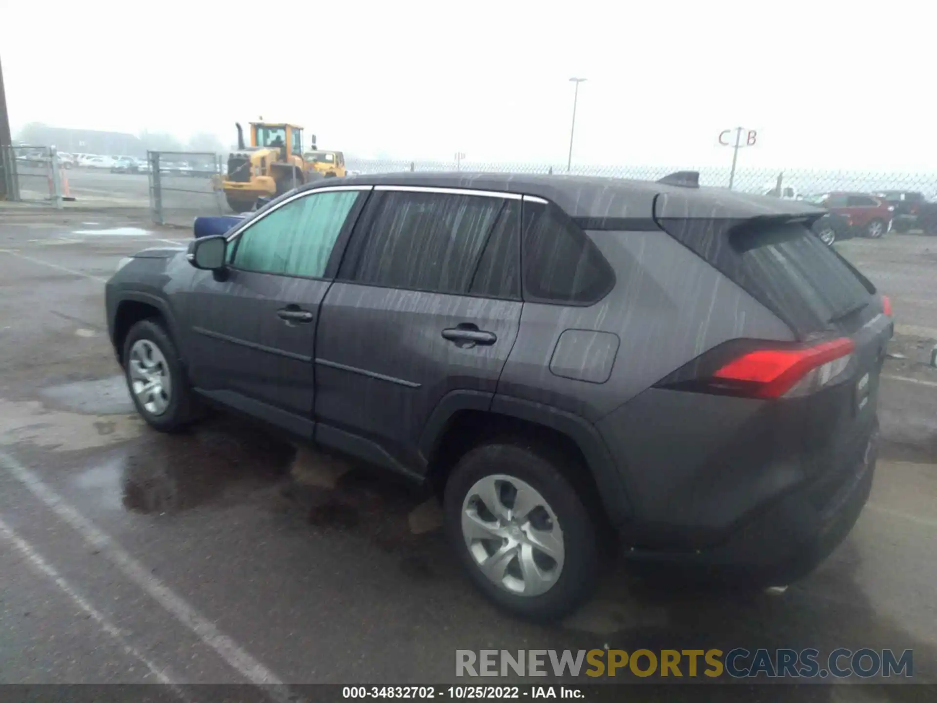 3 Photograph of a damaged car 2T3G1RFV2NC300422 TOYOTA RAV4 2022