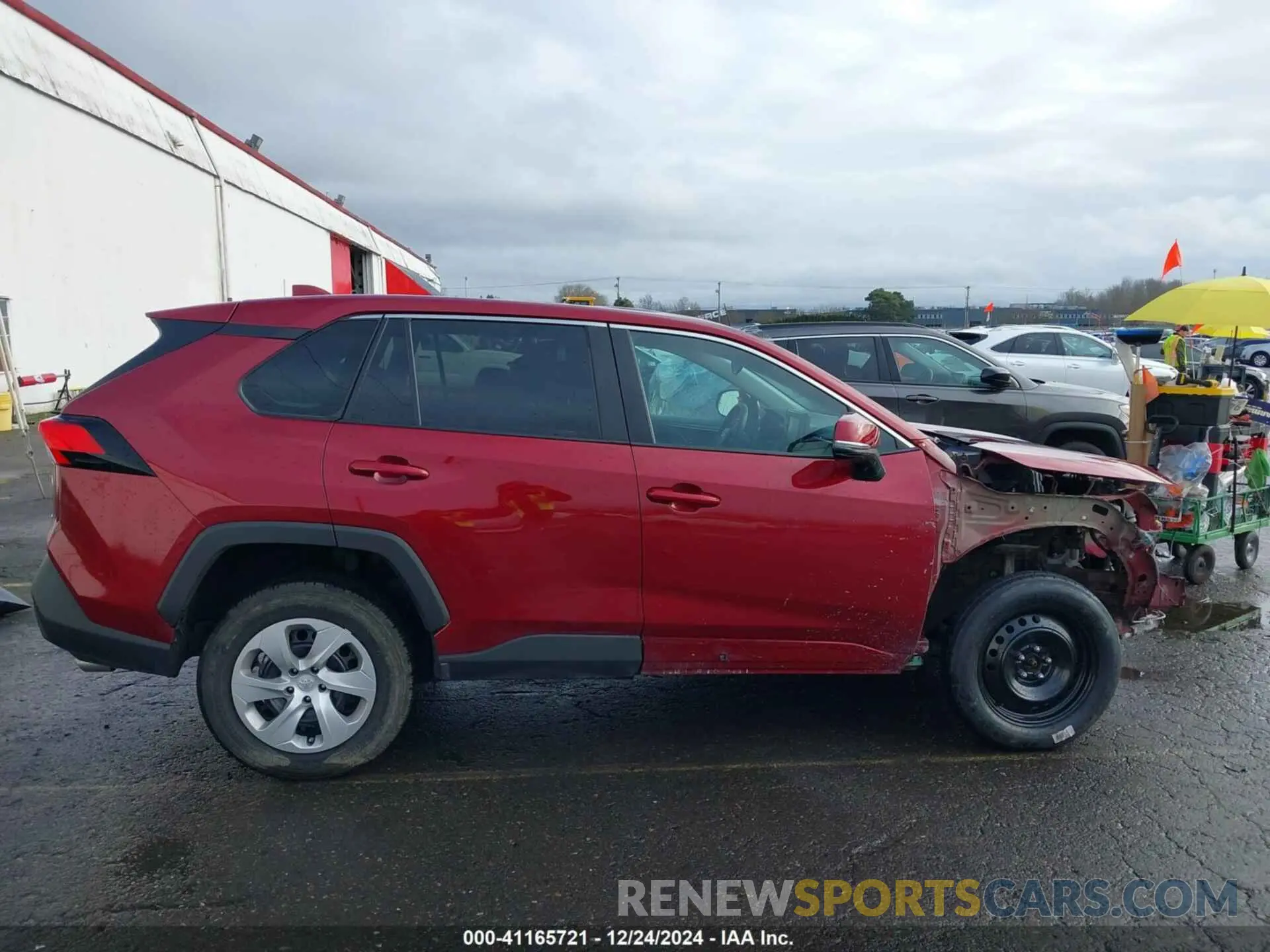 14 Photograph of a damaged car 2T3G1RFV2NW252113 TOYOTA RAV4 2022
