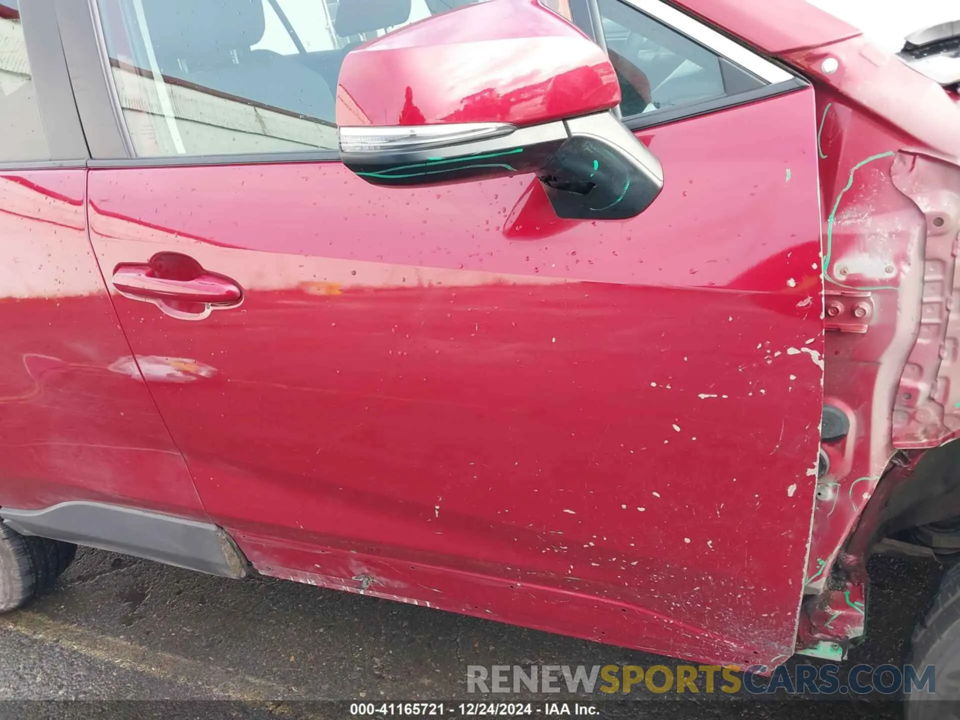 21 Photograph of a damaged car 2T3G1RFV2NW252113 TOYOTA RAV4 2022
