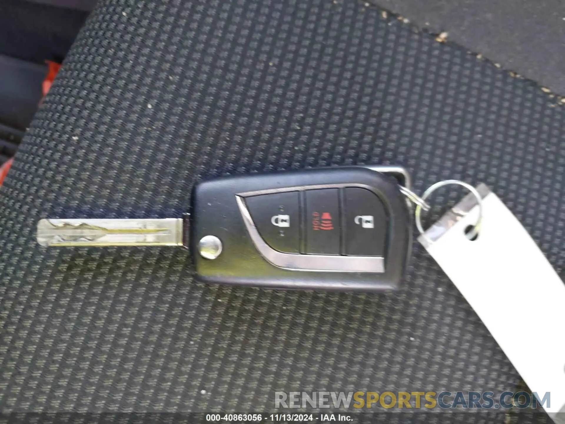 11 Photograph of a damaged car 2T3G1RFV3NW281250 TOYOTA RAV4 2022