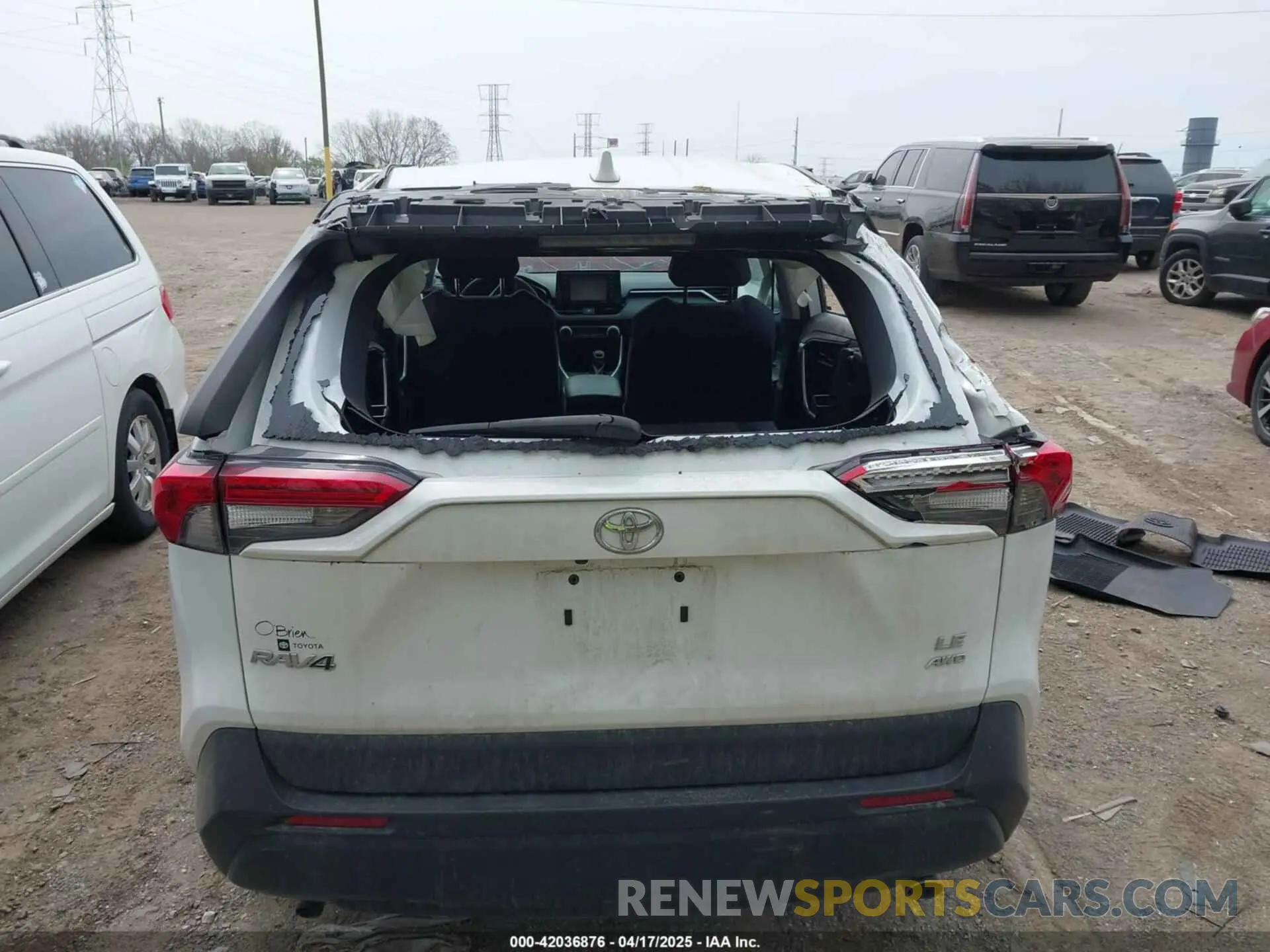 16 Photograph of a damaged car 2T3G1RFV4NW289230 TOYOTA RAV4 2022