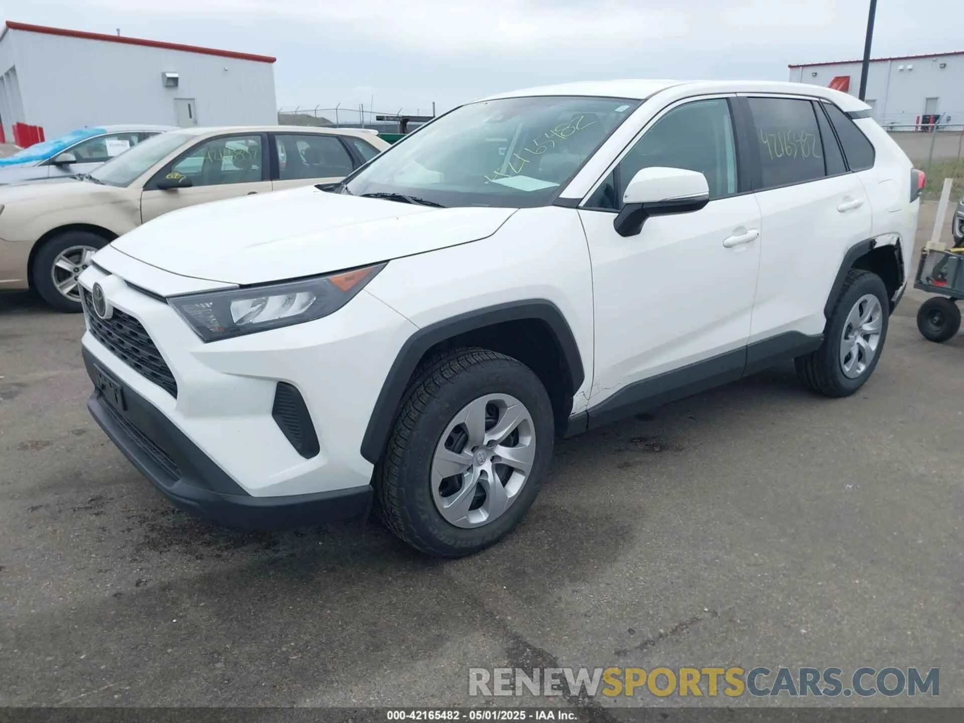 2 Photograph of a damaged car 2T3G1RFV4NW308956 TOYOTA RAV4 2022