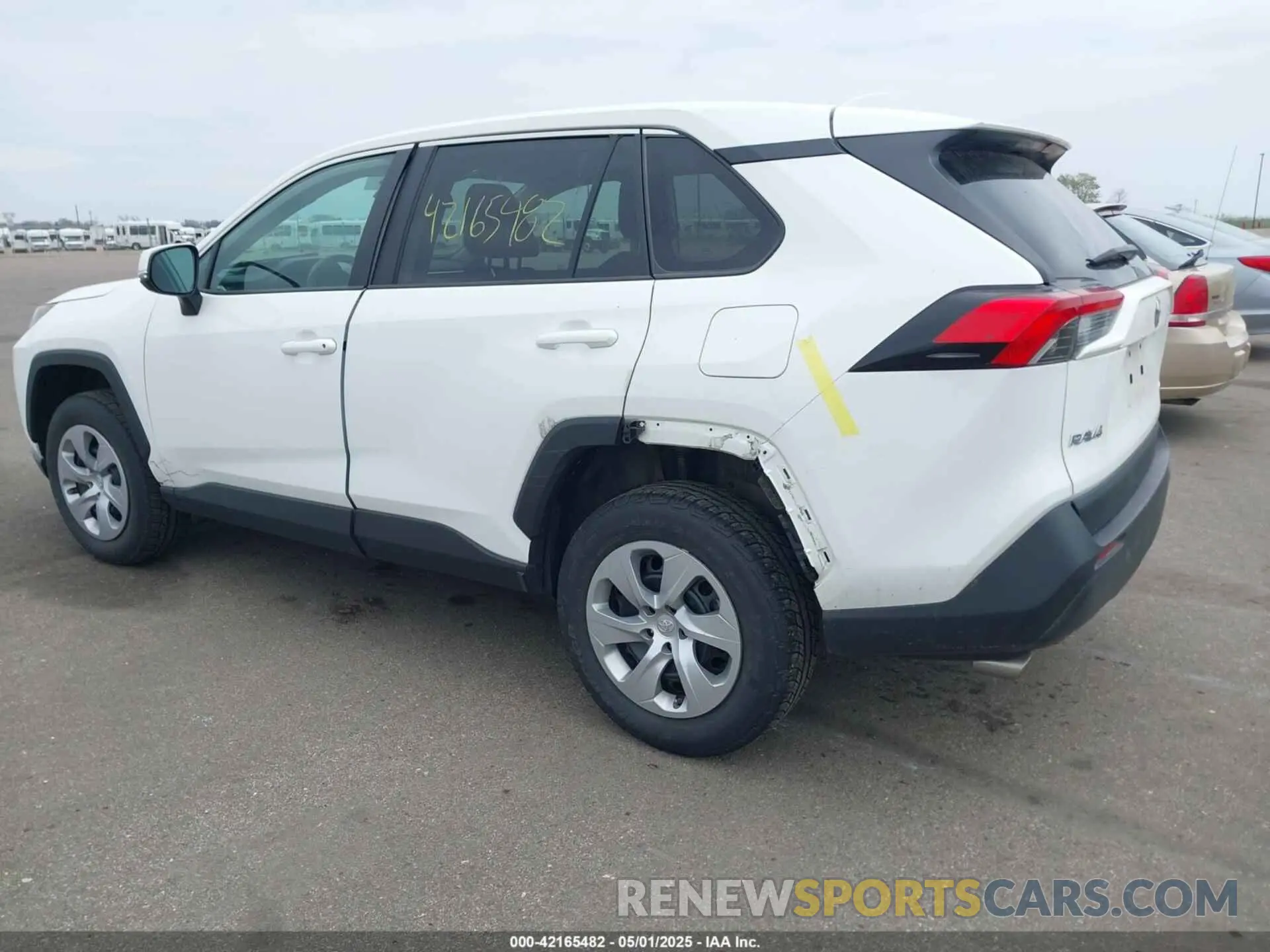 3 Photograph of a damaged car 2T3G1RFV4NW308956 TOYOTA RAV4 2022
