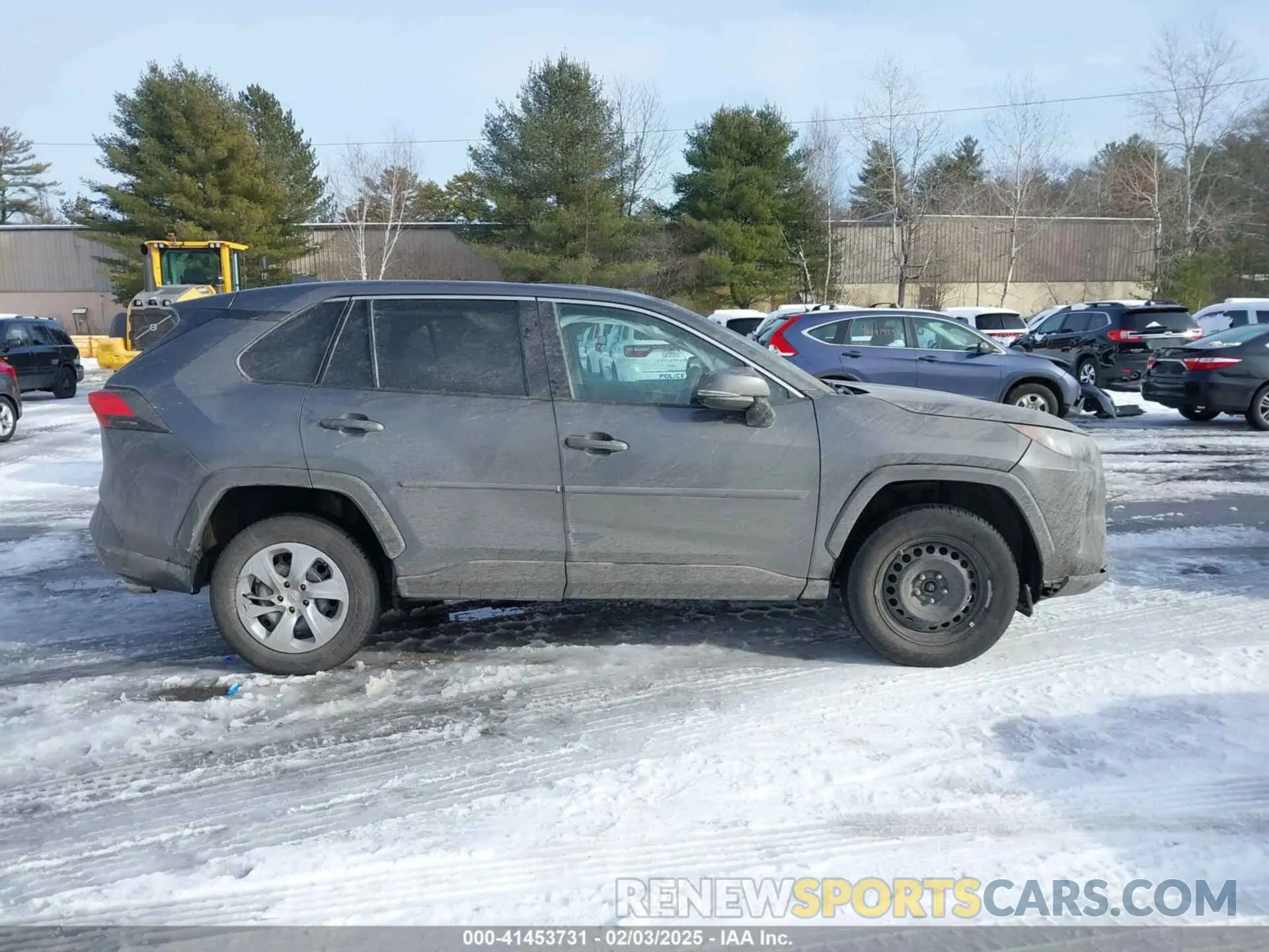 13 Photograph of a damaged car 2T3G1RFV5NC272602 TOYOTA RAV4 2022